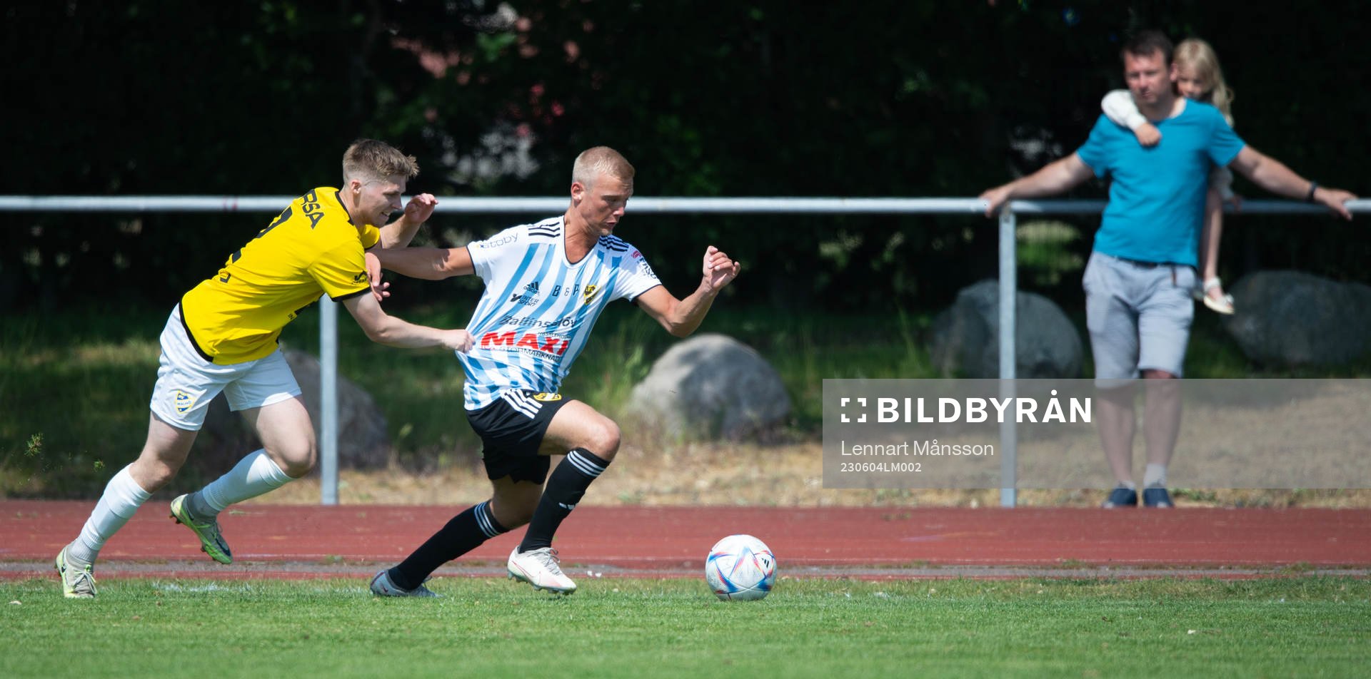IFK Malmös Oskar Jönsson drar IFK Hässleholms Olle