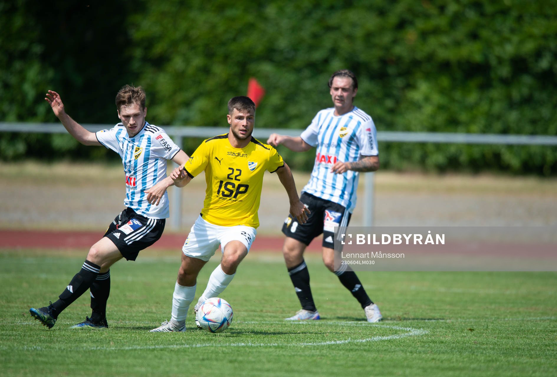 IFK Malmös Oliver Hvarvenius och IFK Hässleholms Edvin