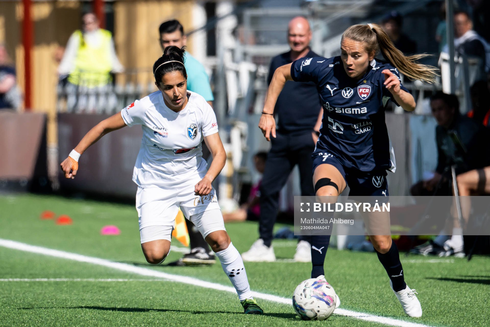 Växjö DFFs Rosa Herreros Ossorio och FC Rosengårds Fiona
