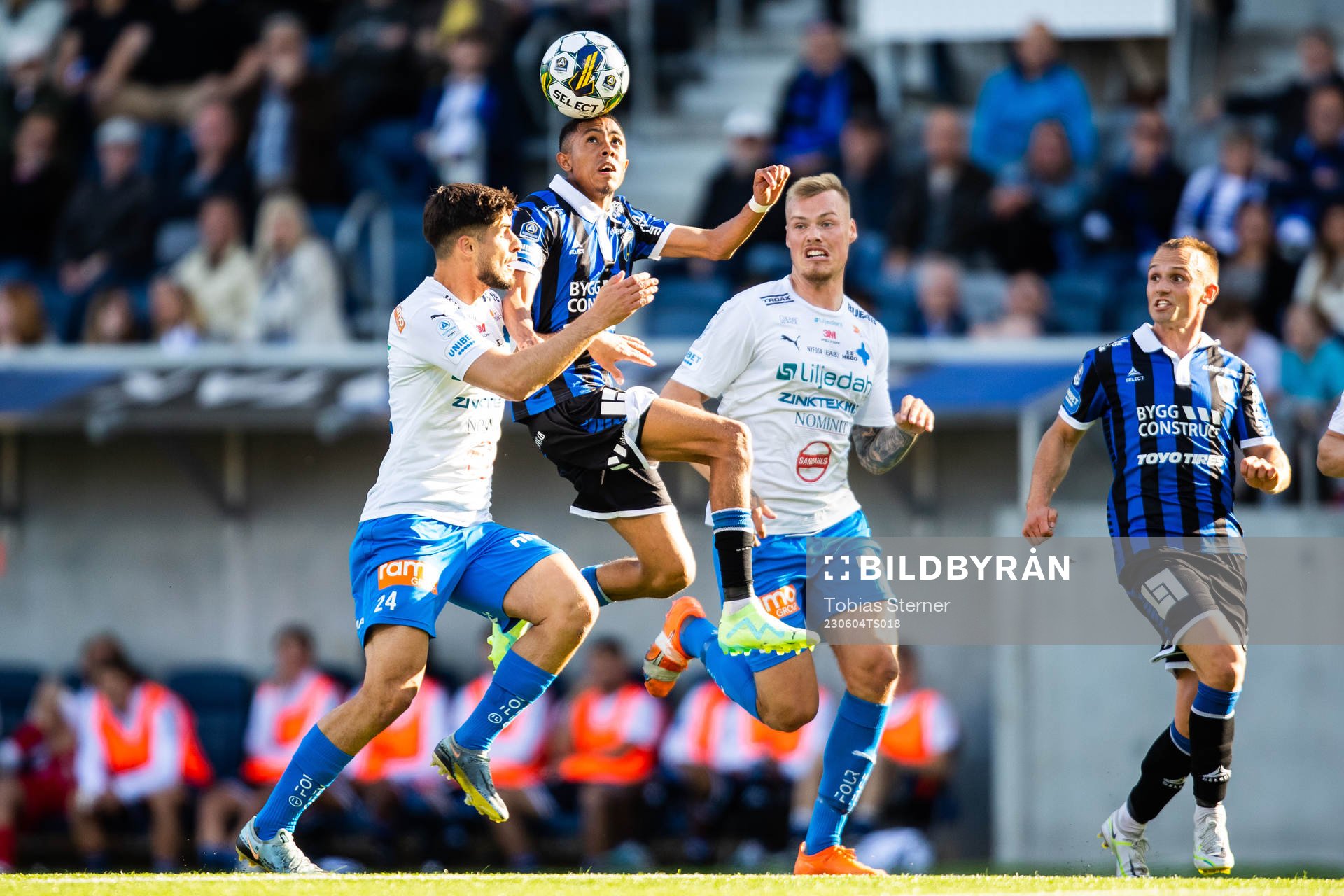 Värnamos Emin Grozdanic och Victor Eriksson mot Sirius