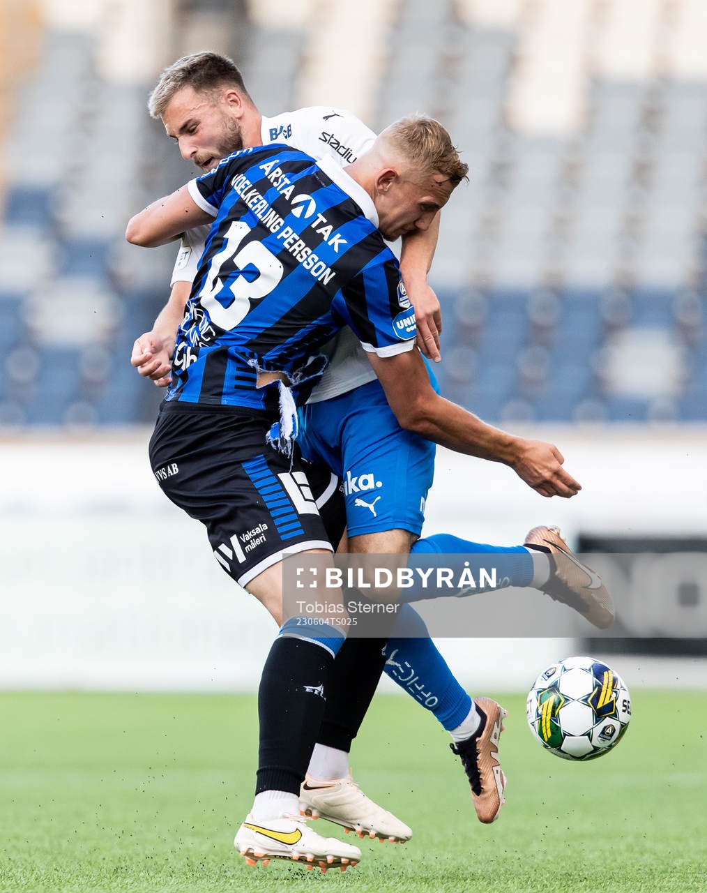 Sirius Jakob Voelkerling Persson och Värnamos Albion Ademi
