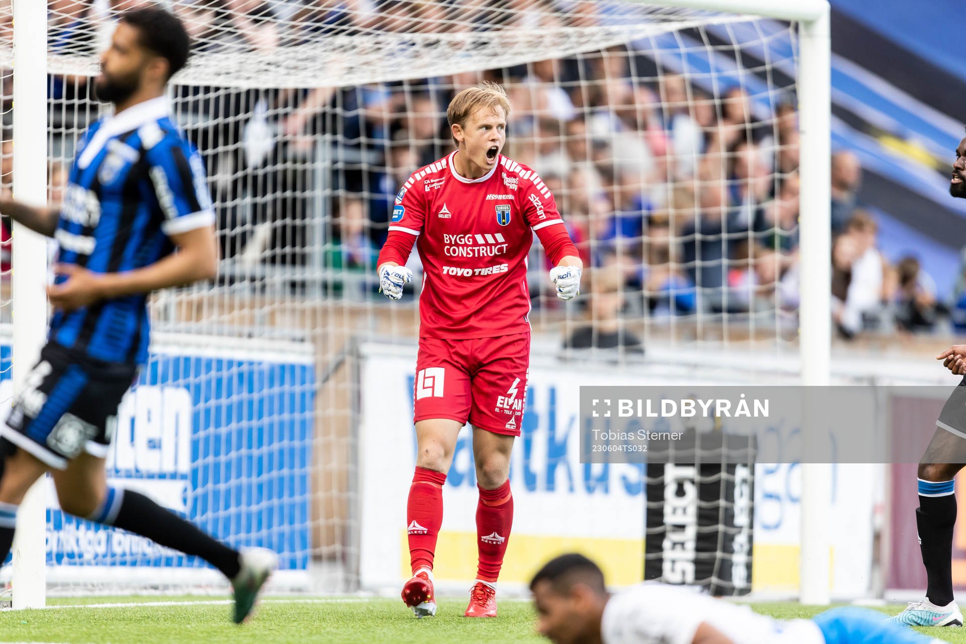Sirius målvakt Jakob Tånnander jublar