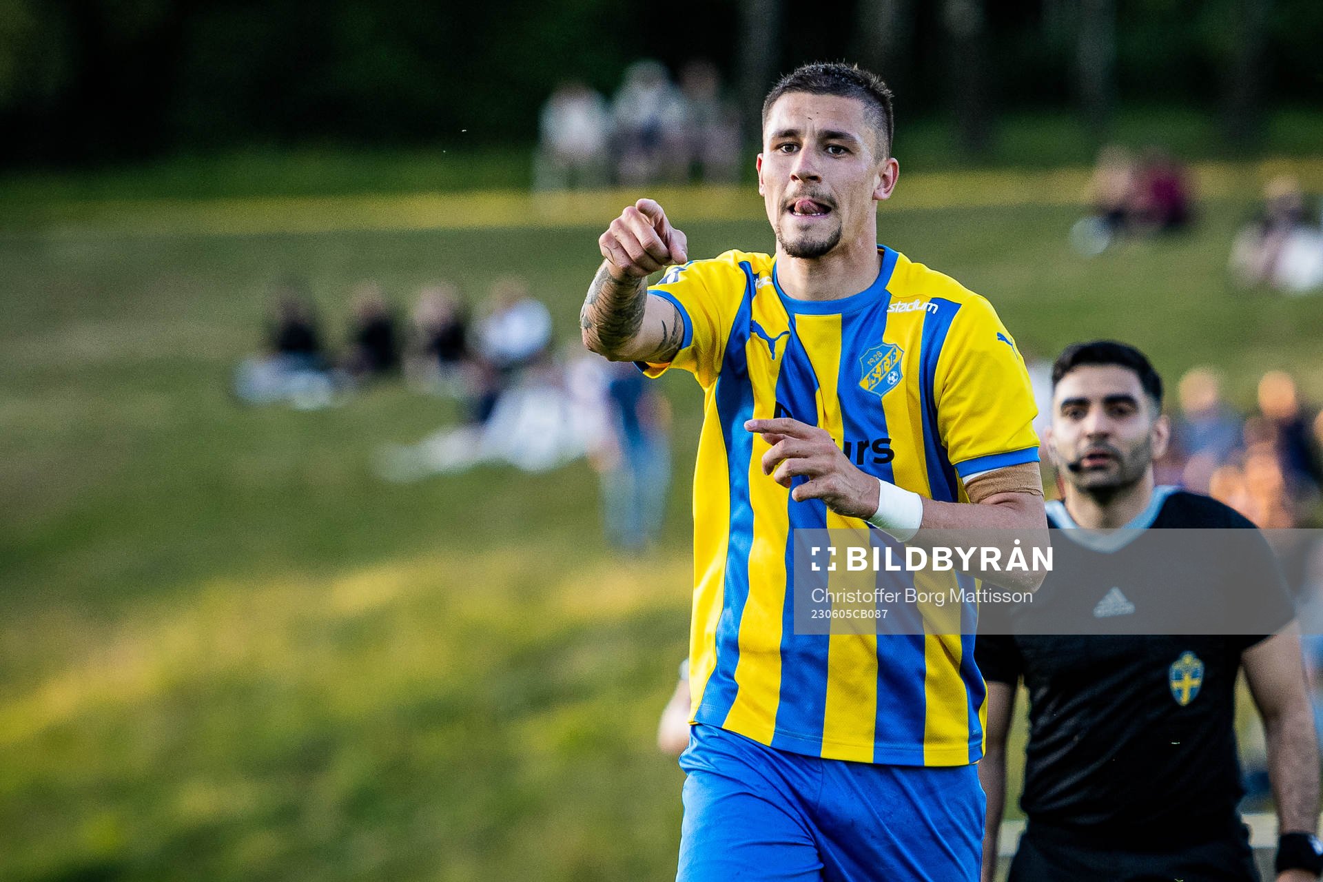 Eskilsminne IFs André Reinholdsson jublar efter 4-0 under fotbollsmatchen i Division 1 Södra mellan Eskilsminne IF och Ängelholm den 5 juni 2023 i Helsingborg.