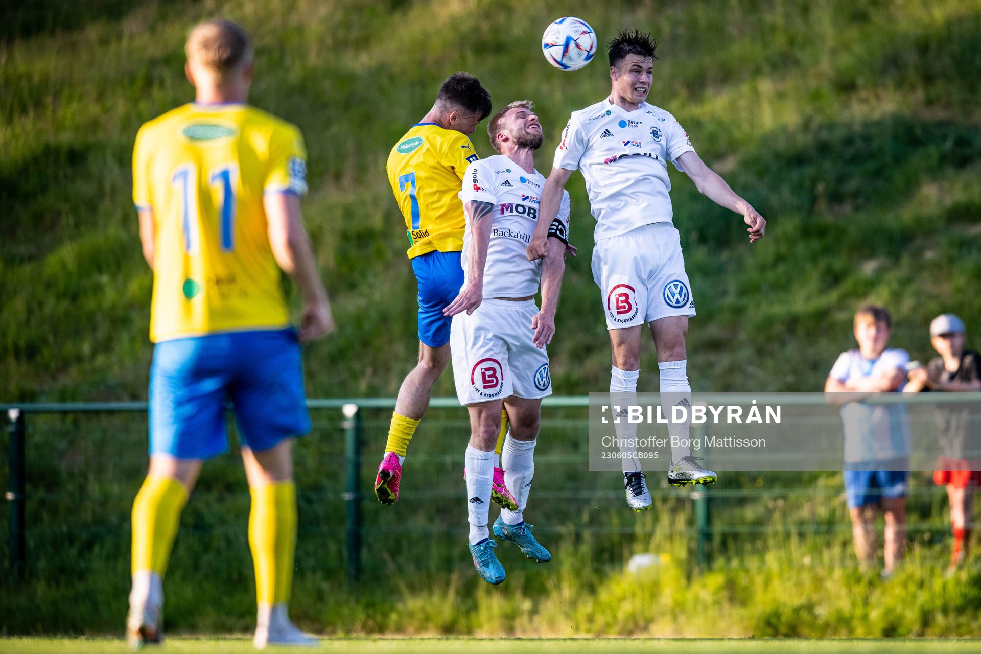 Eskilsminne IFs Lucas Ohlander i nickduell med Ängelholms
