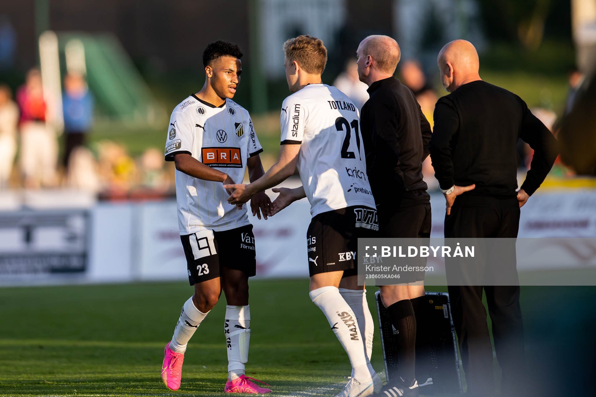 Häckens Momodou Lamin Sonko byter med Tomas Olai Totland