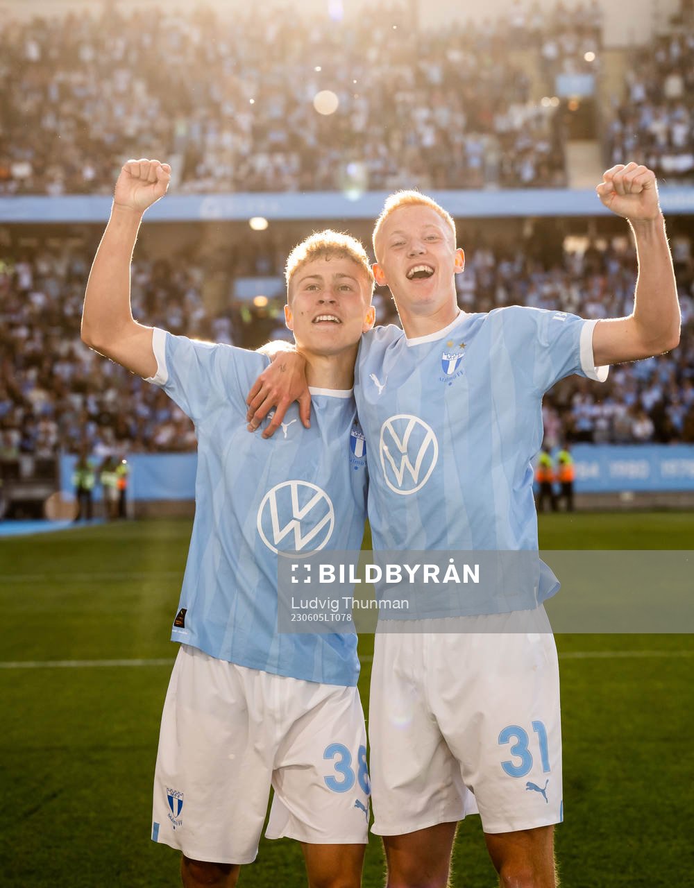 Malmö FFs Hugo Bolin och Hugo Larsson jublar