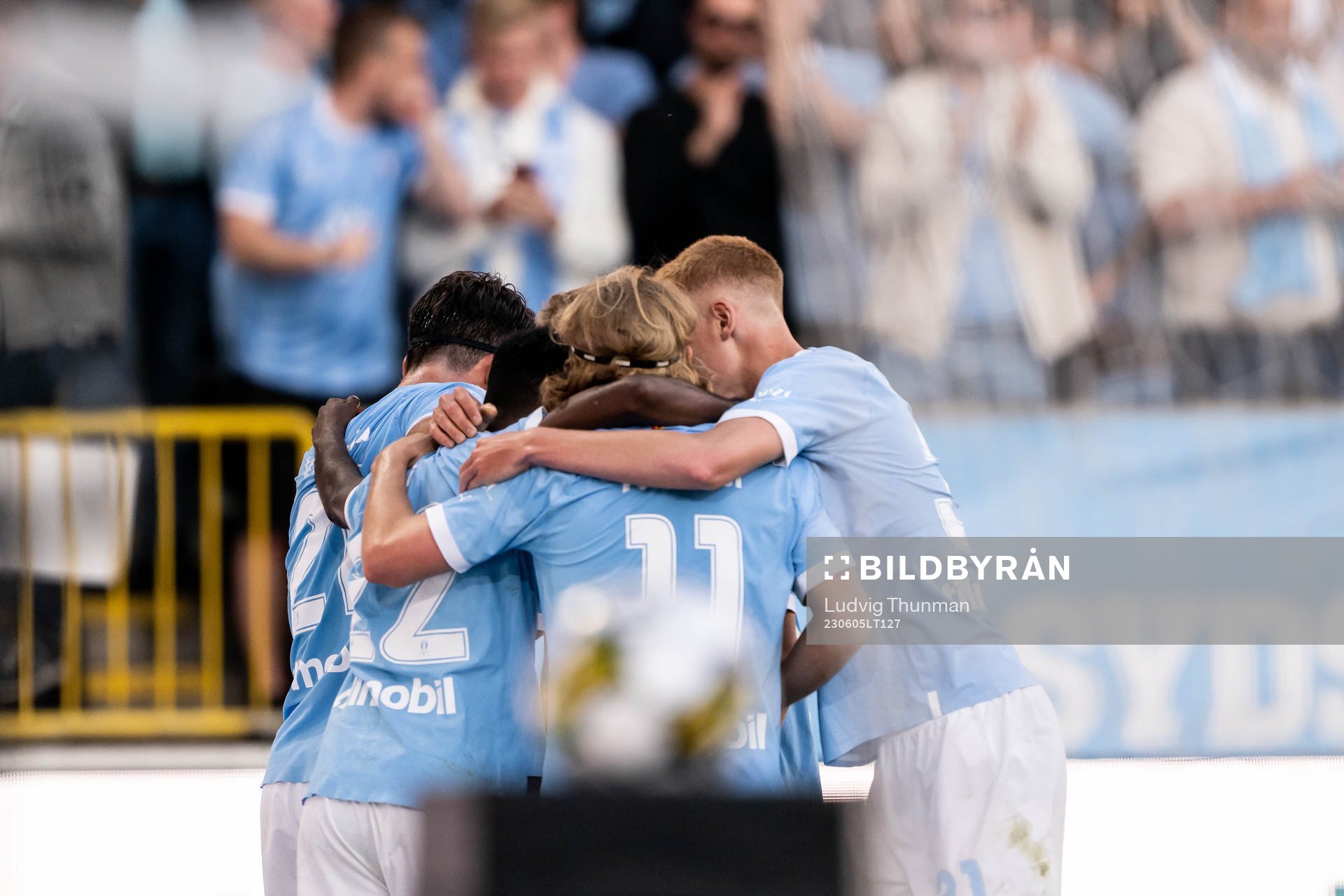 Malmö FFs Stefano Vecchia jublar med lagkamrater