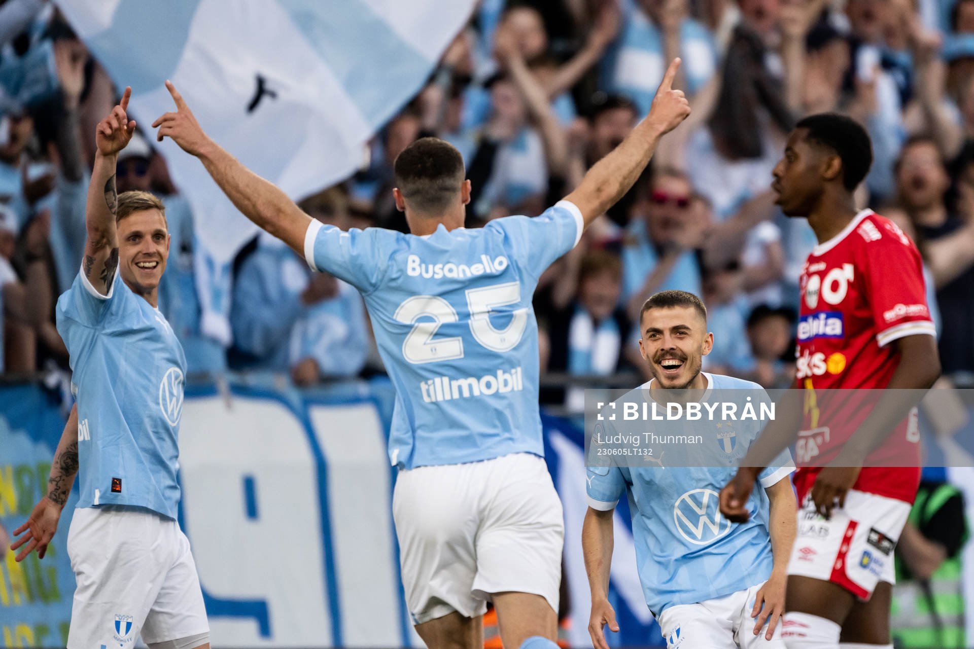 Malmö FFs Gabriel Busanello jublar med Søren Rieks och