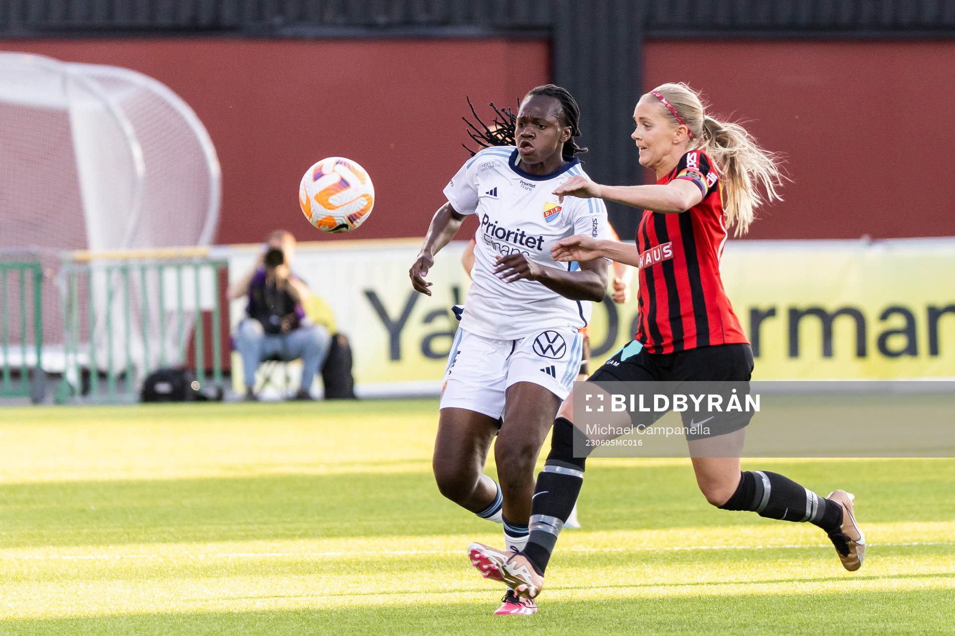Djurgårdens Flavine Mawete Musolo och Brommapojkarnas