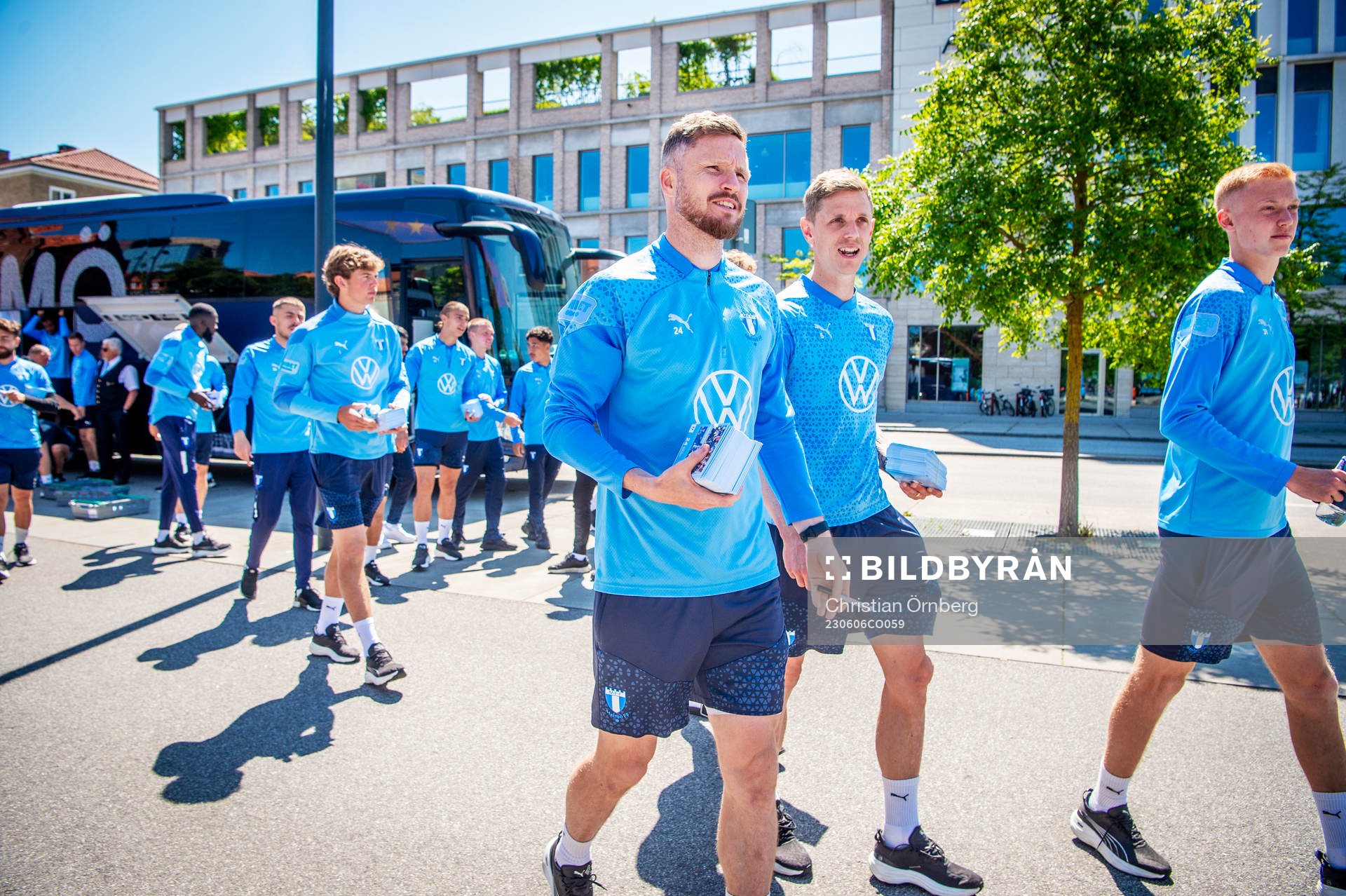 Laget för alla är en flerårig satsning där Malmö FF ska nå ut till fler malmöbor. Spelarna med Lasse Nielsen, Søren Rieks och Hugo Larsson i täten anländer till premiären för Laget för alla den 6 juni 2023 i Malmö.