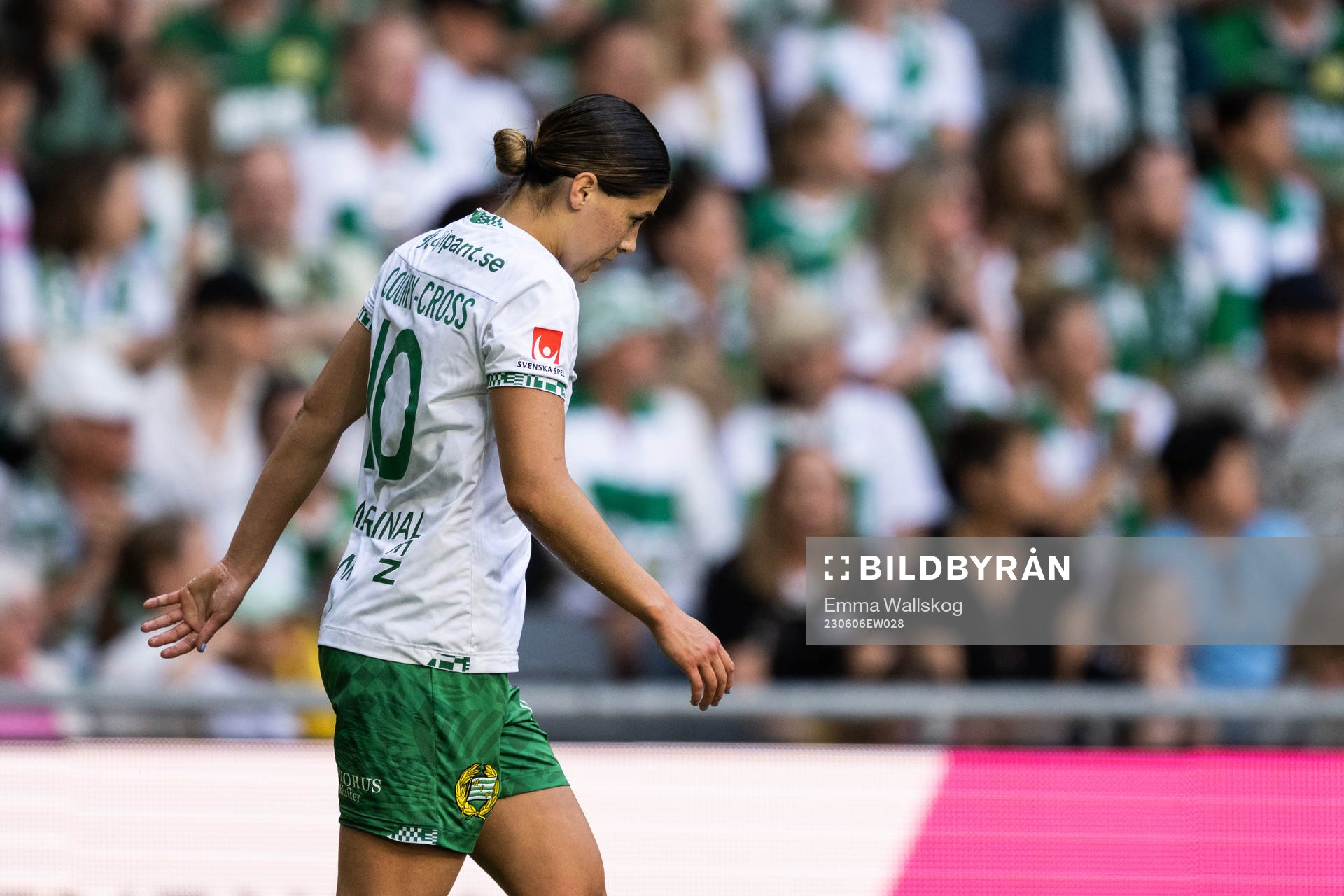 Hammarbys Kyra Cooney-Cross deppar