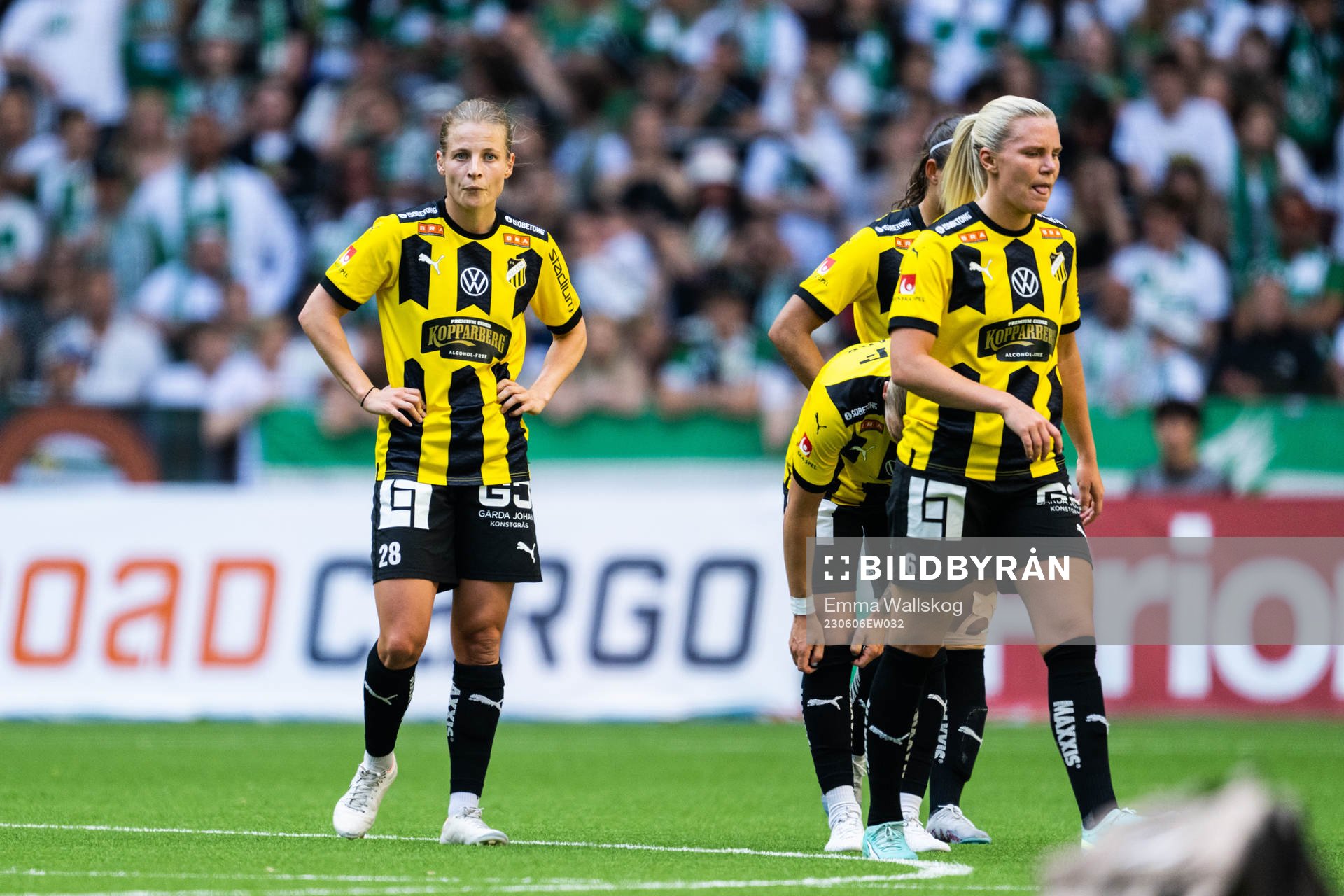 Häckens Anna Anvegård och Josefine Rybrink deppar