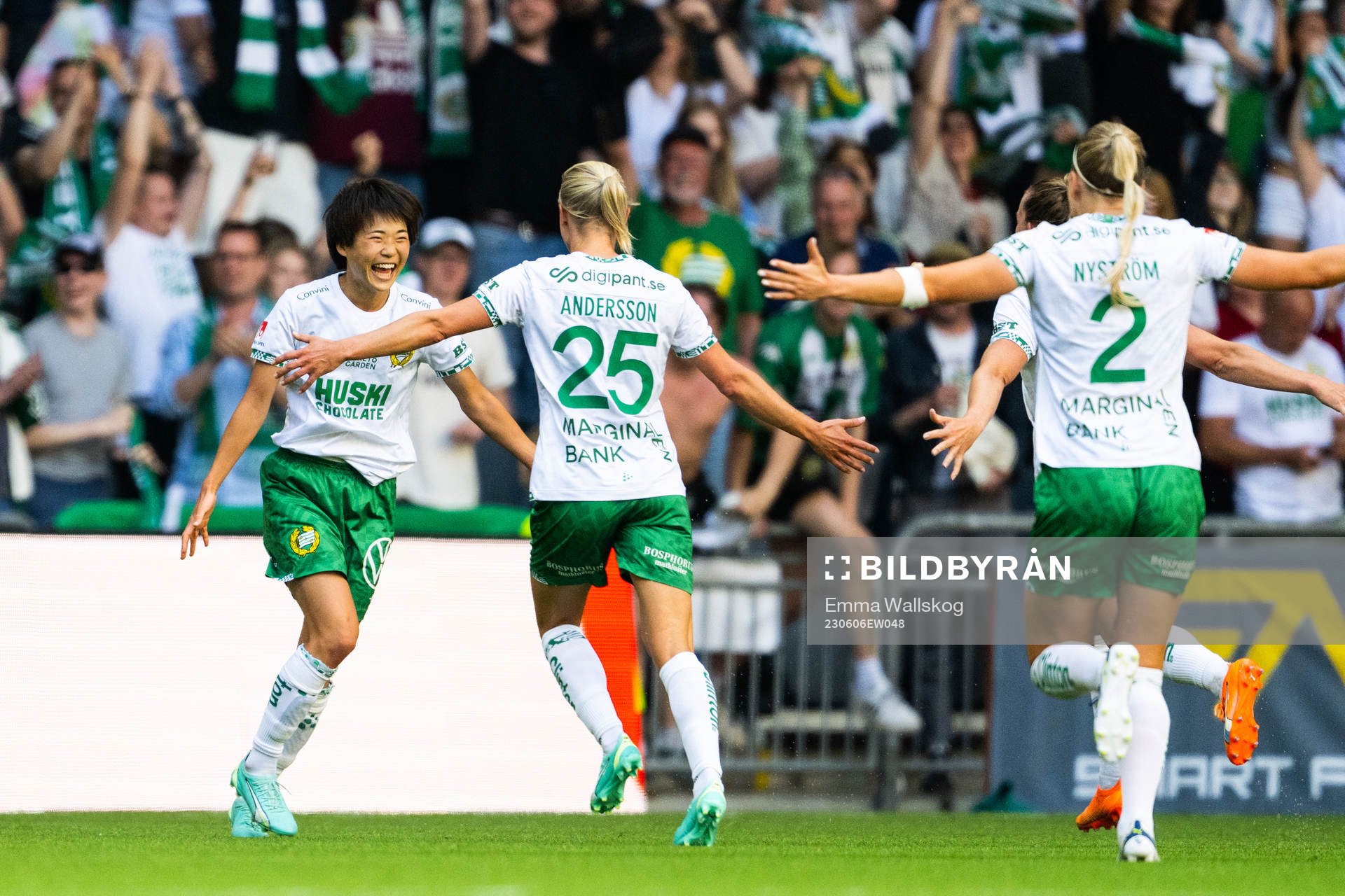 Hammarbys Maika Hamano jublar