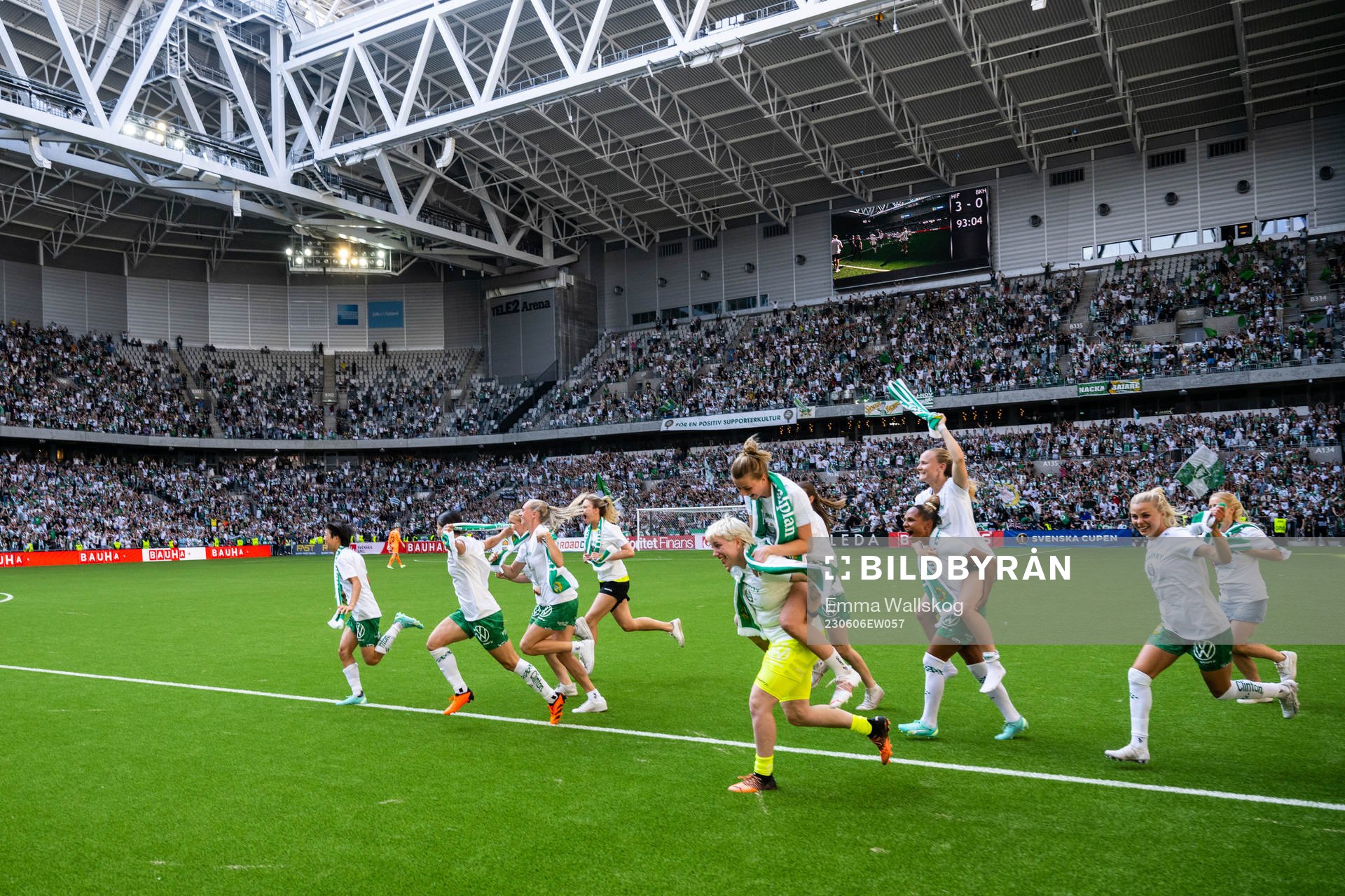 Hammarbys spelare jublar