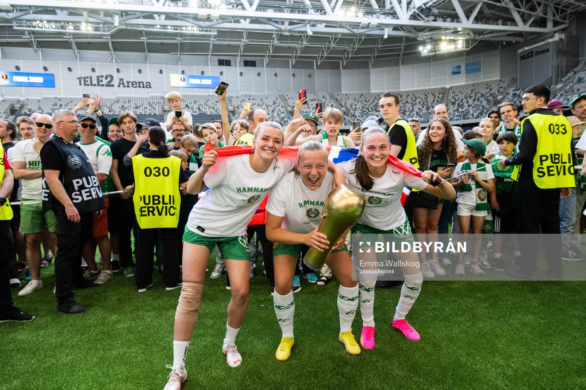 Hammarbys  Thea Sørbo, Sara Kanutte Fornes och Vilde