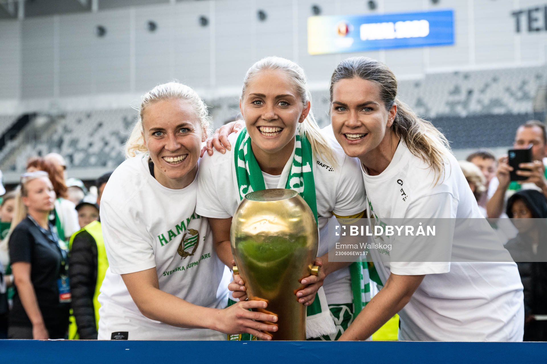 Hammarbys Ellen Gibson, Alice Carlsson och Hanna Folkesson