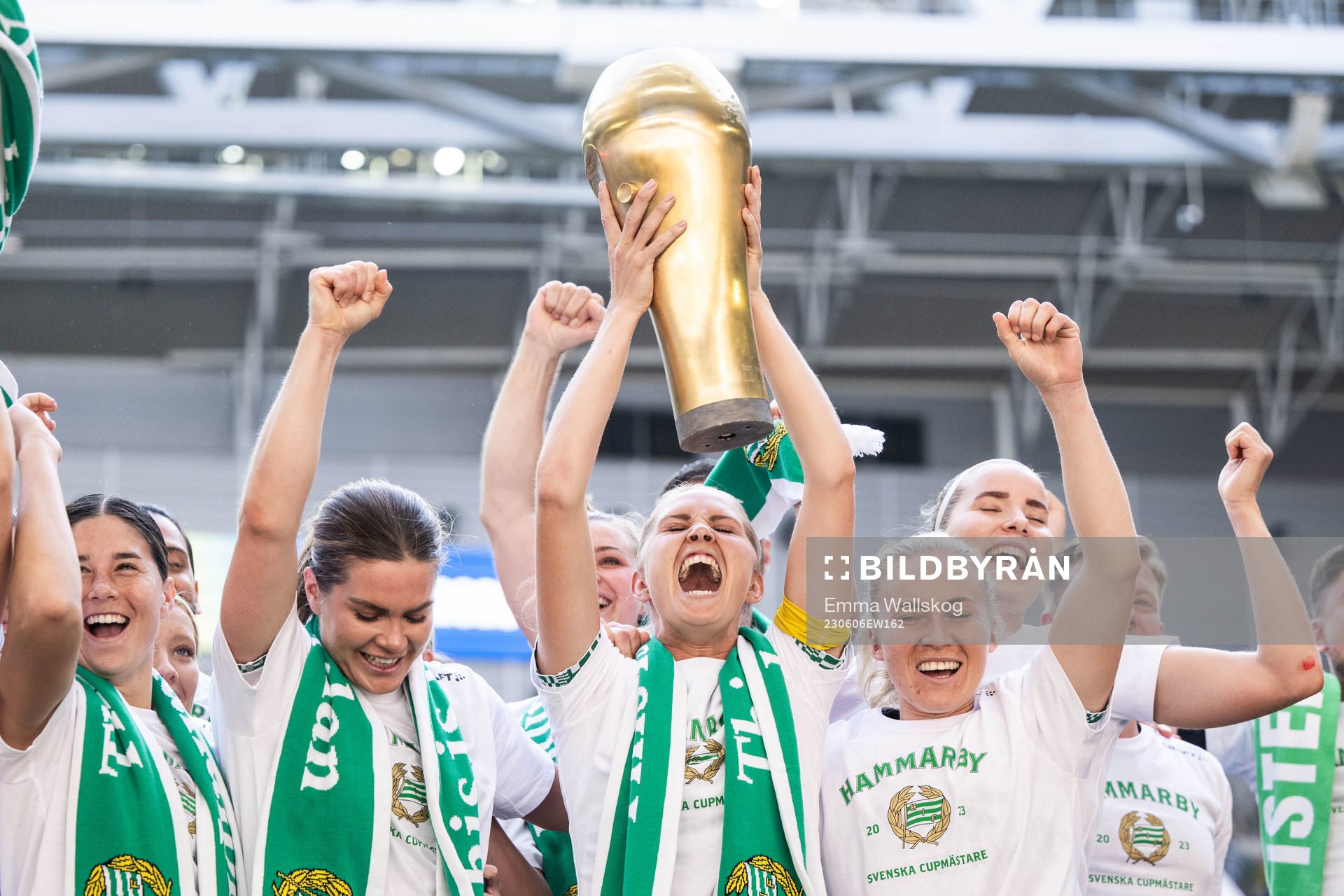 Hammarbys Kyra Cooney-Cross, Hanna Folkesson, Alice