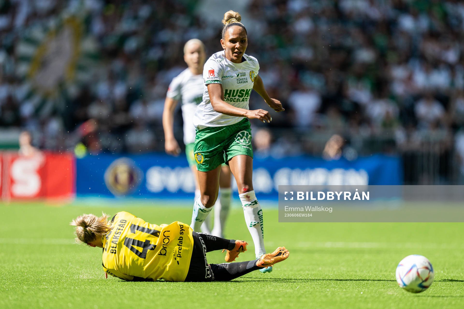 Häckens Julie Blakstad och Hammarbys Madelen Janogy