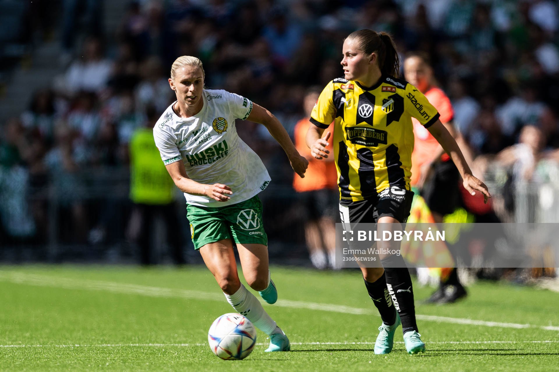 Hammarbys Jonna Andersson och Häckens Hanna Wijk