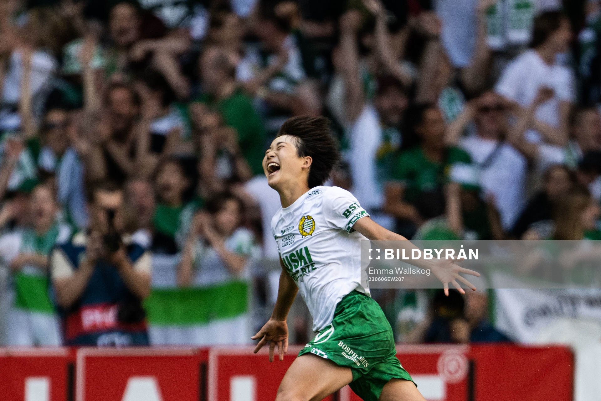 Hammarbys Maika Hamano jublar