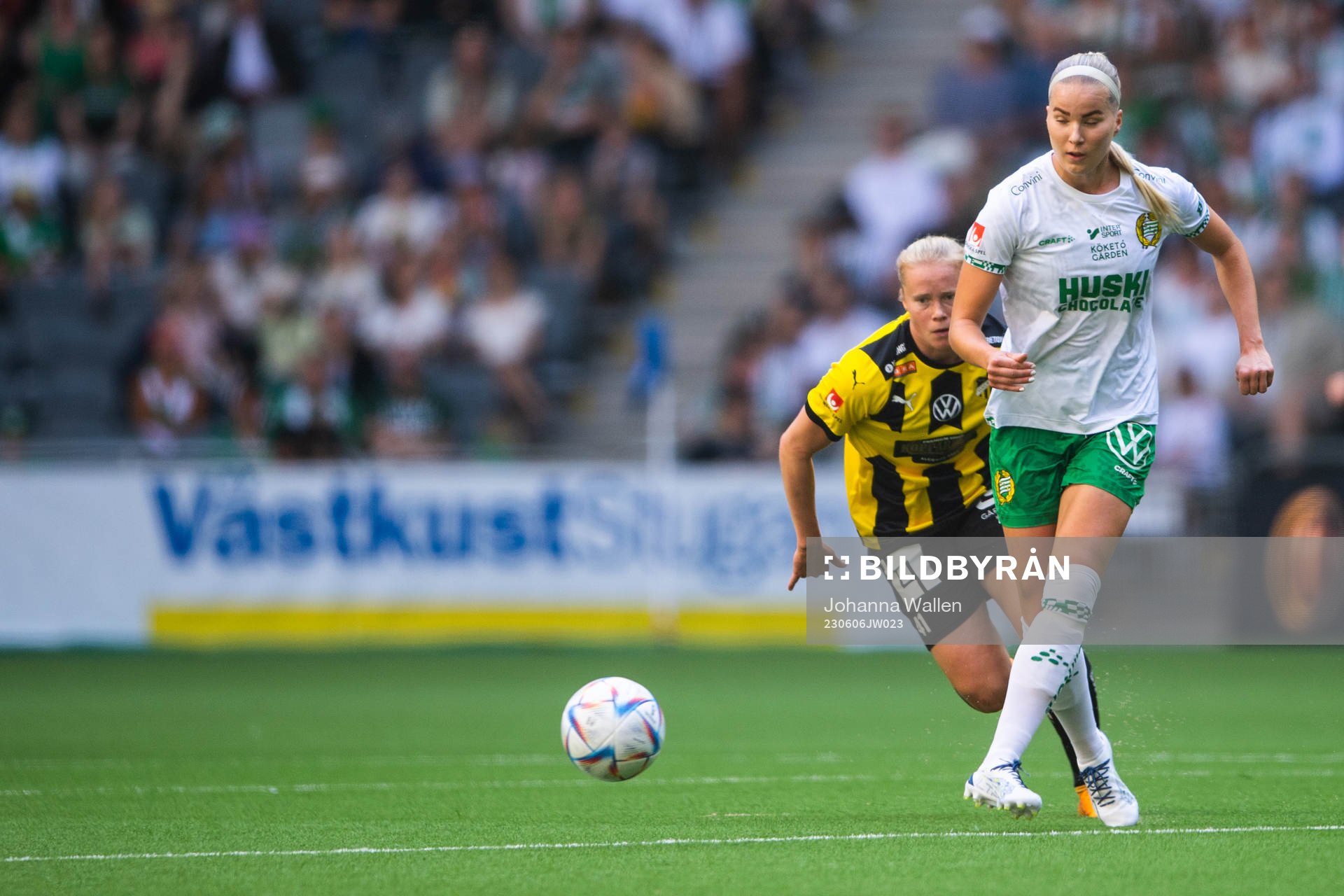 Häckens Julie Blakstad och Hammarbys Eva Nyström
