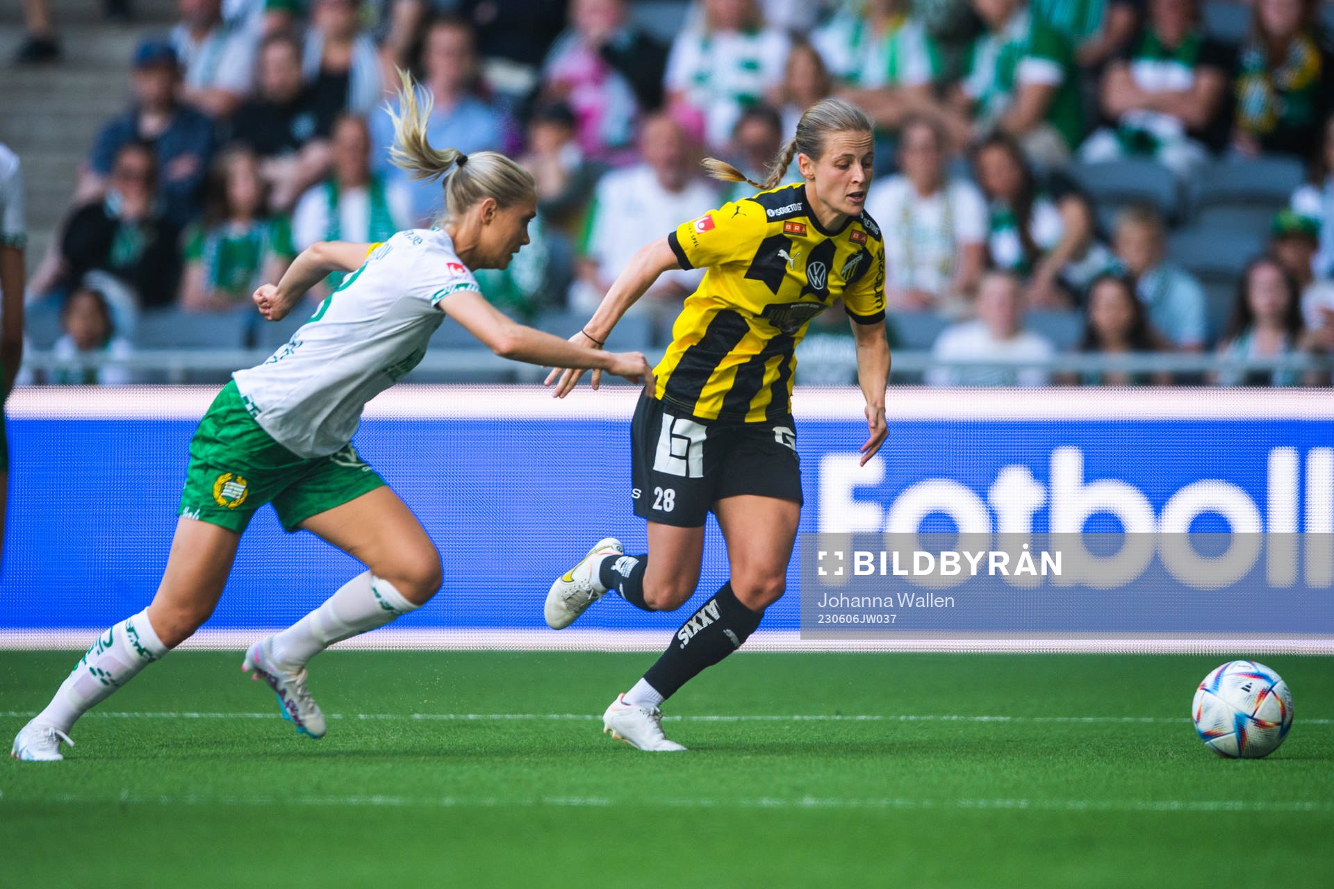 Hammarbys Alice Carlsson och Häckens Anna Anvegård