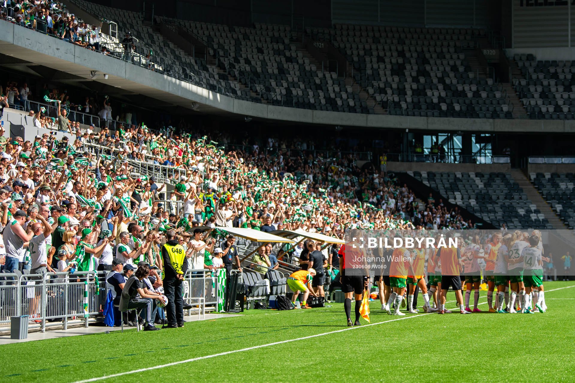 Hammarbys spelare jublar