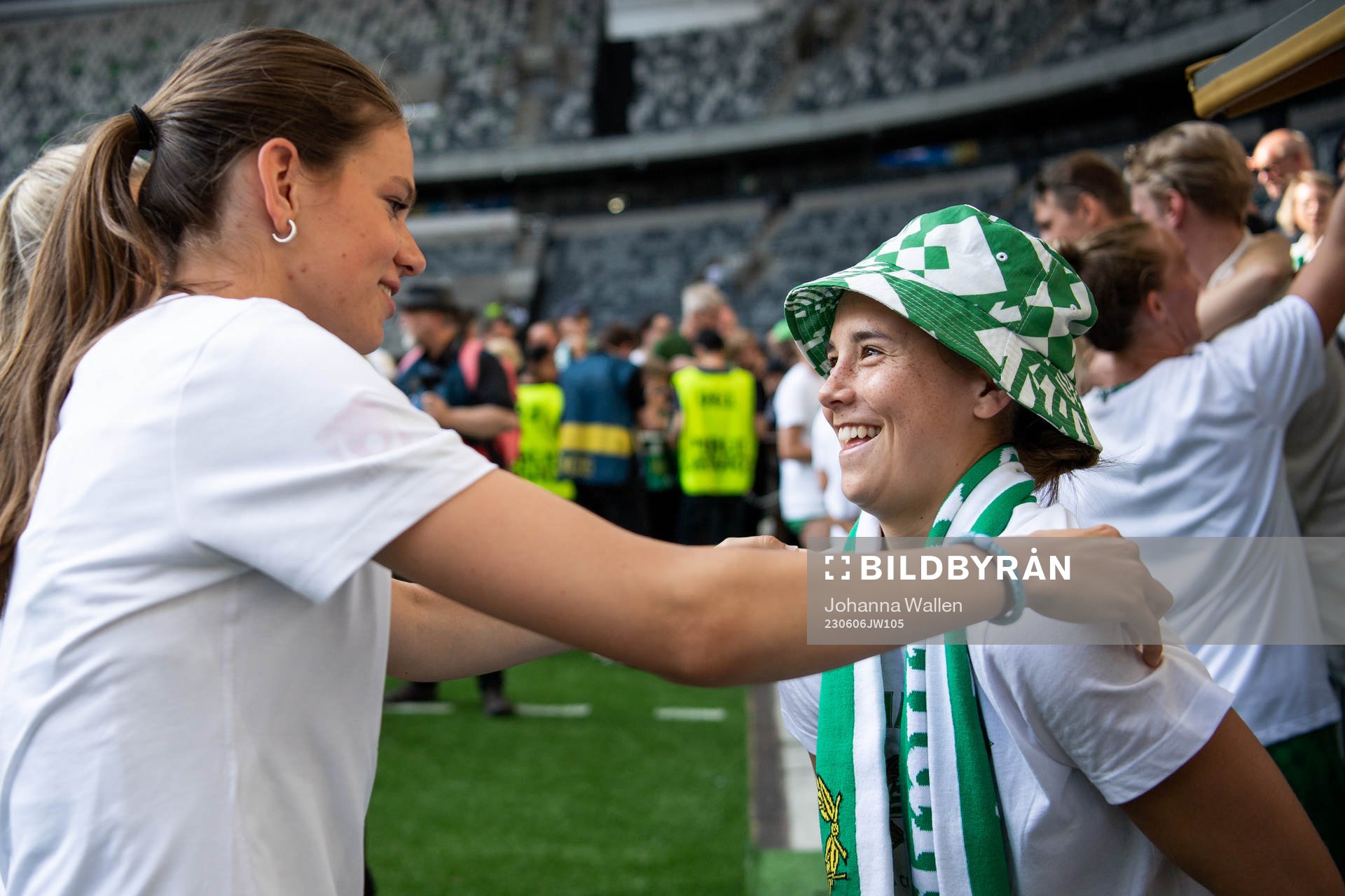 Hammarbys Kyra Cooney-Cross jublar