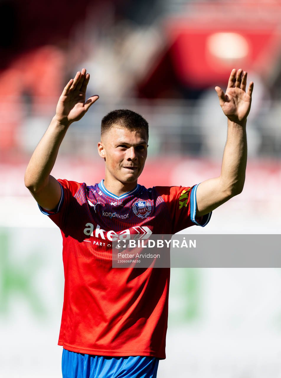 Helsingborgs Erik Ring tackar publiken