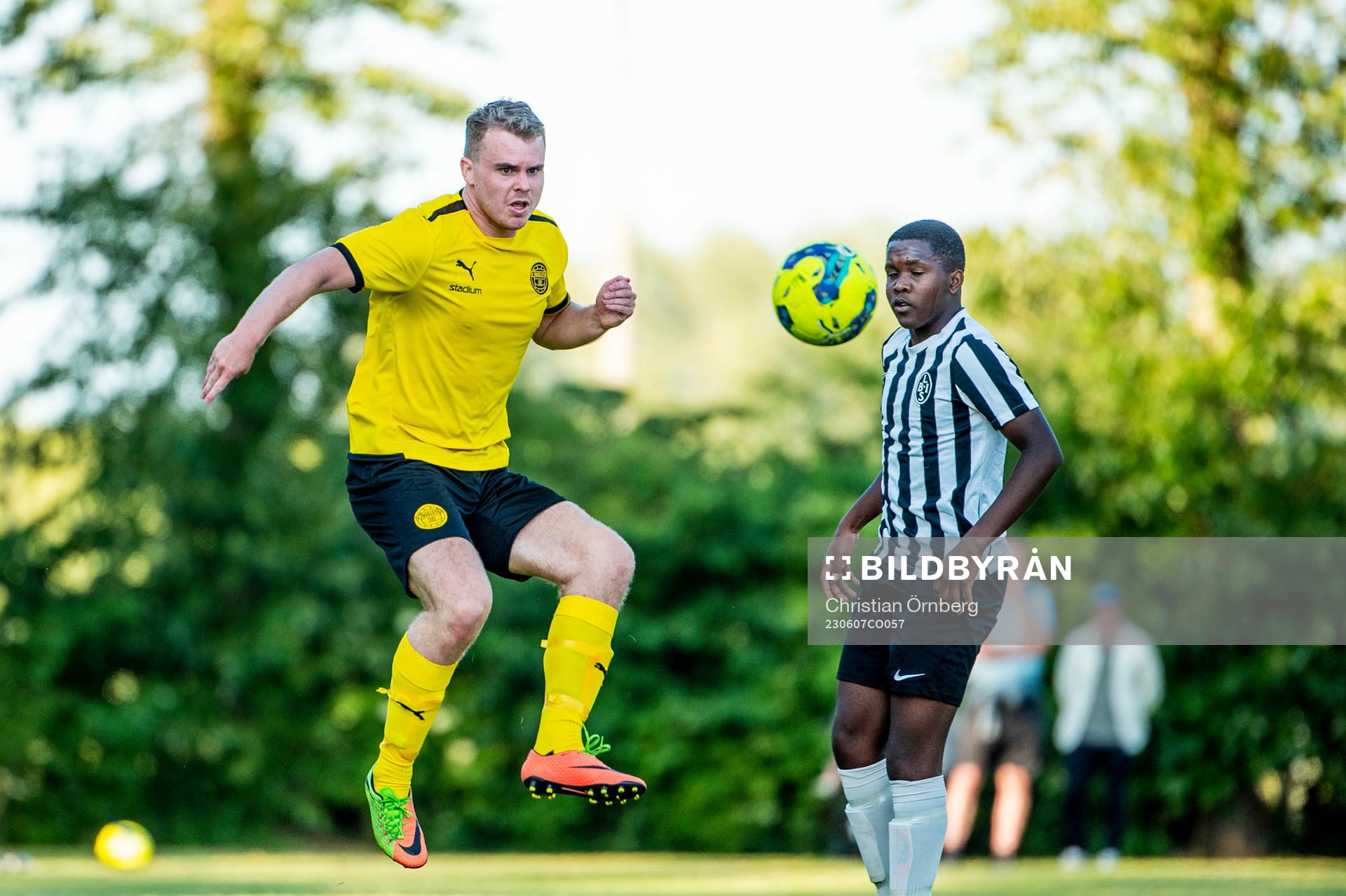 Västra Ingelstads Jonathan Fehland mot Christian Stark