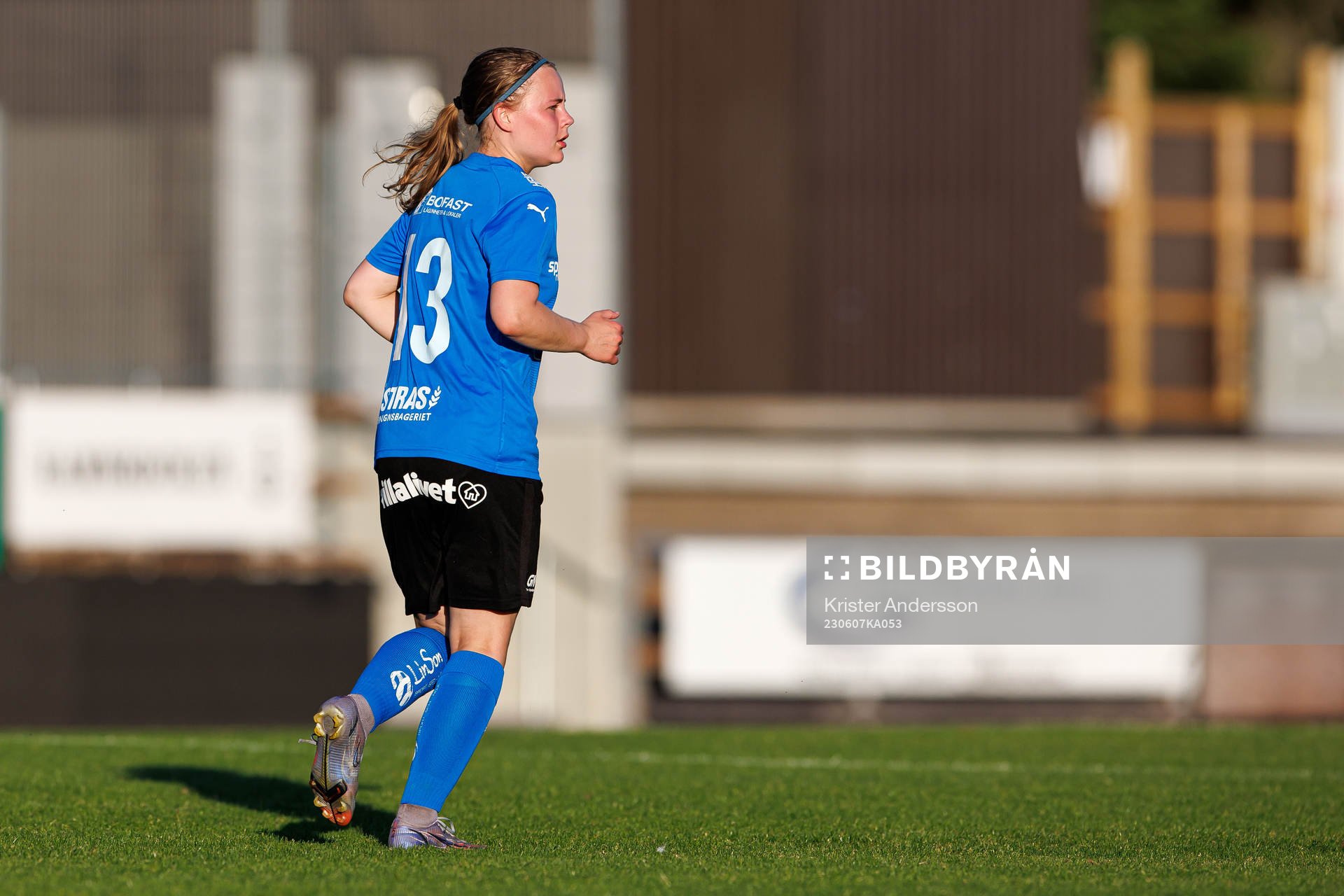 Halmstads Ebba Sandgren under fotbollsmatchen i DM mellan Varbergs BoIS och Halmstad den 7 juni 2023 i Varberg. 