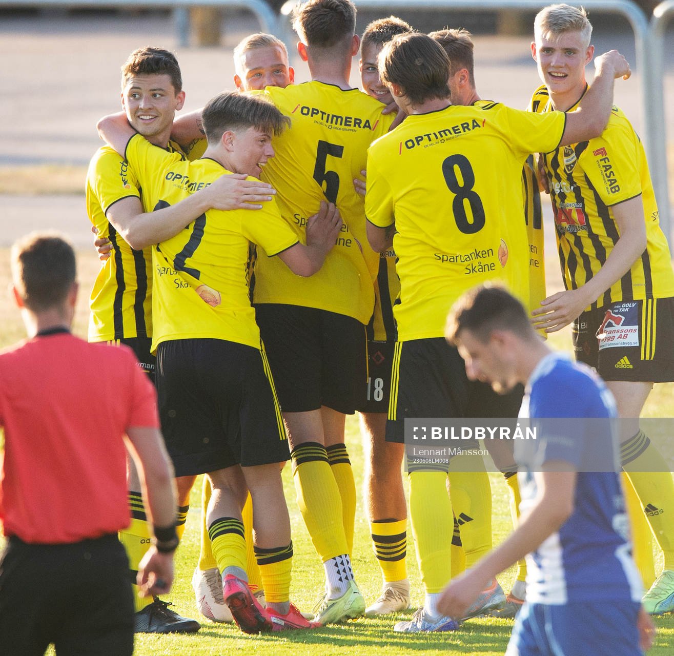 IFK Hässleholm jublar i matchen i division 2 mellan IFK