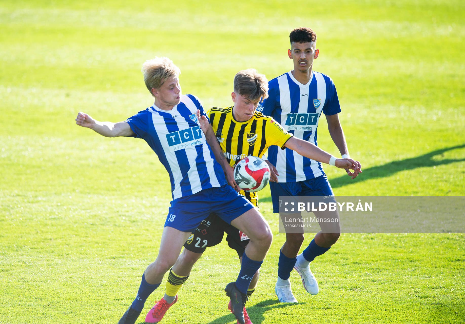IFK Hässleholms Jussi Tikkanen i matchen i division 2