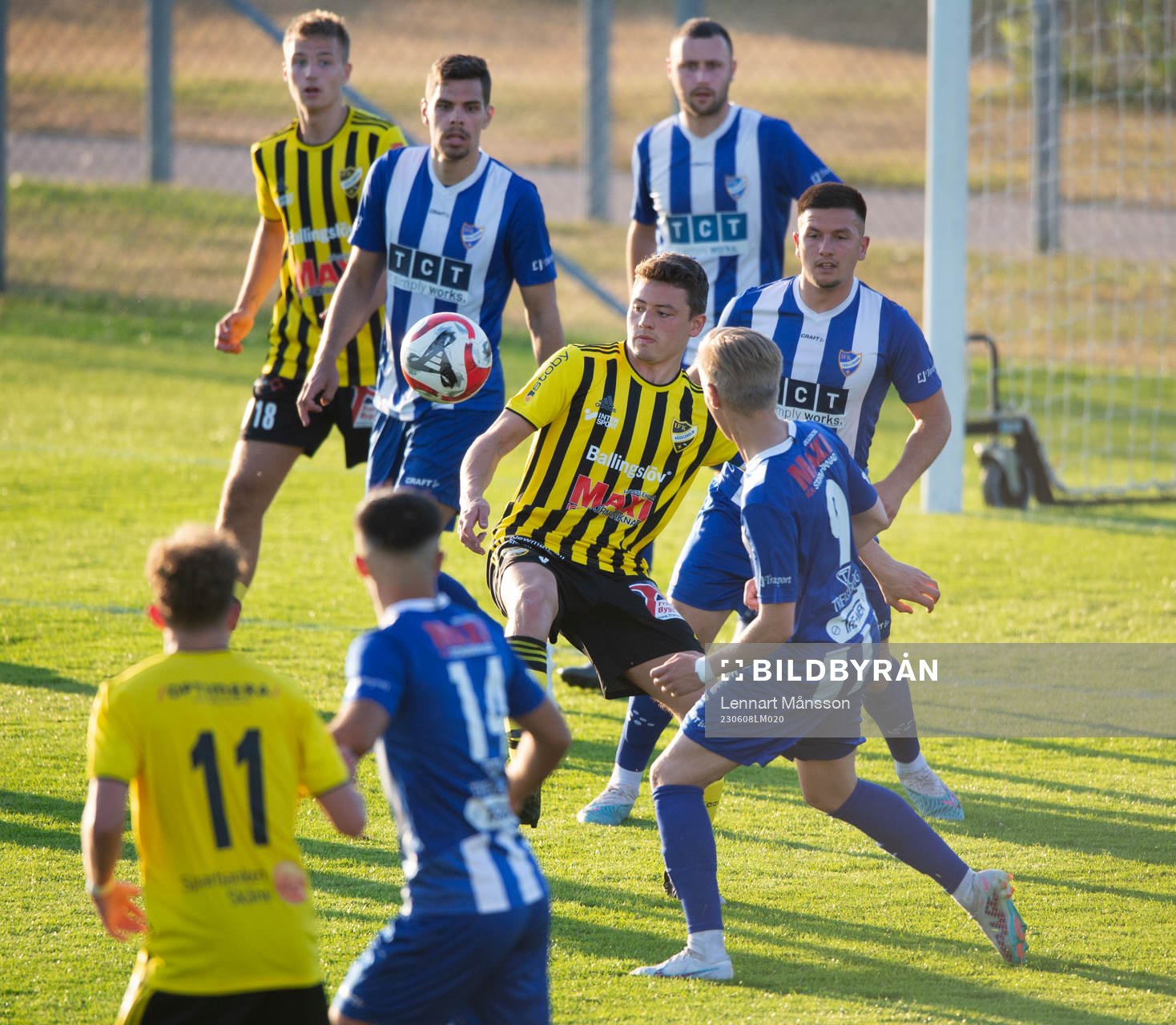 IFK Hässleholms Isak Orajärvi i matchen i division 2