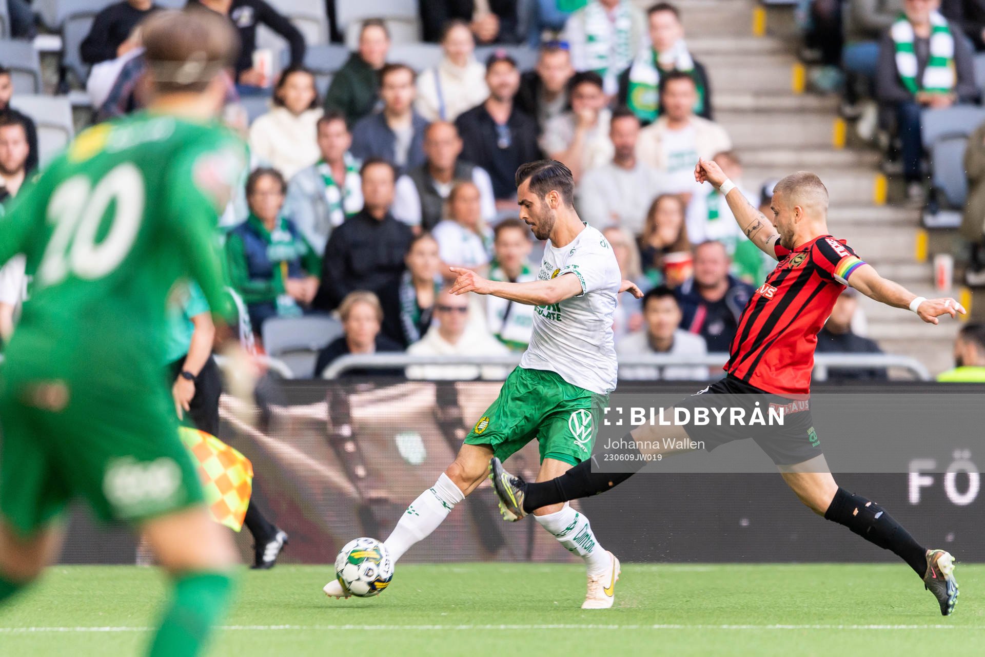 Hammarbys Adi Nalic och Brommapojkarnas Amadeus Sögaard