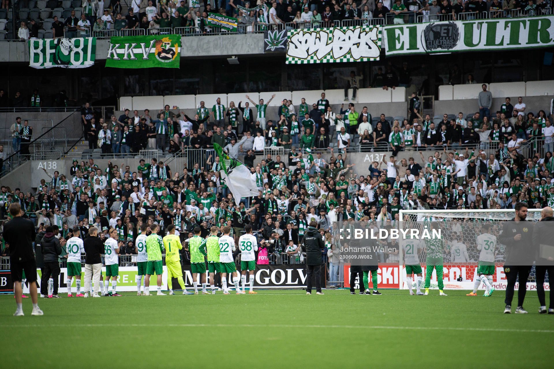 Hammarbys spelare tackar publiken