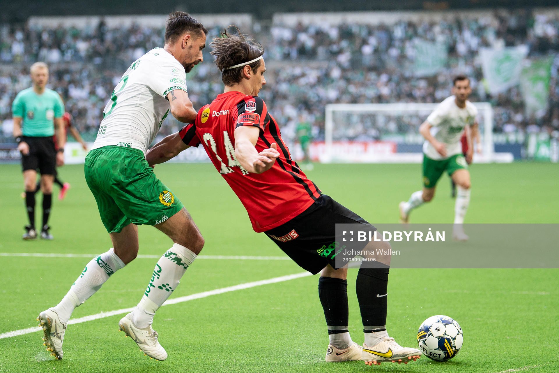 Hammarbys Loret Sadiku och Brommapojkarnas Kevin Ackermann