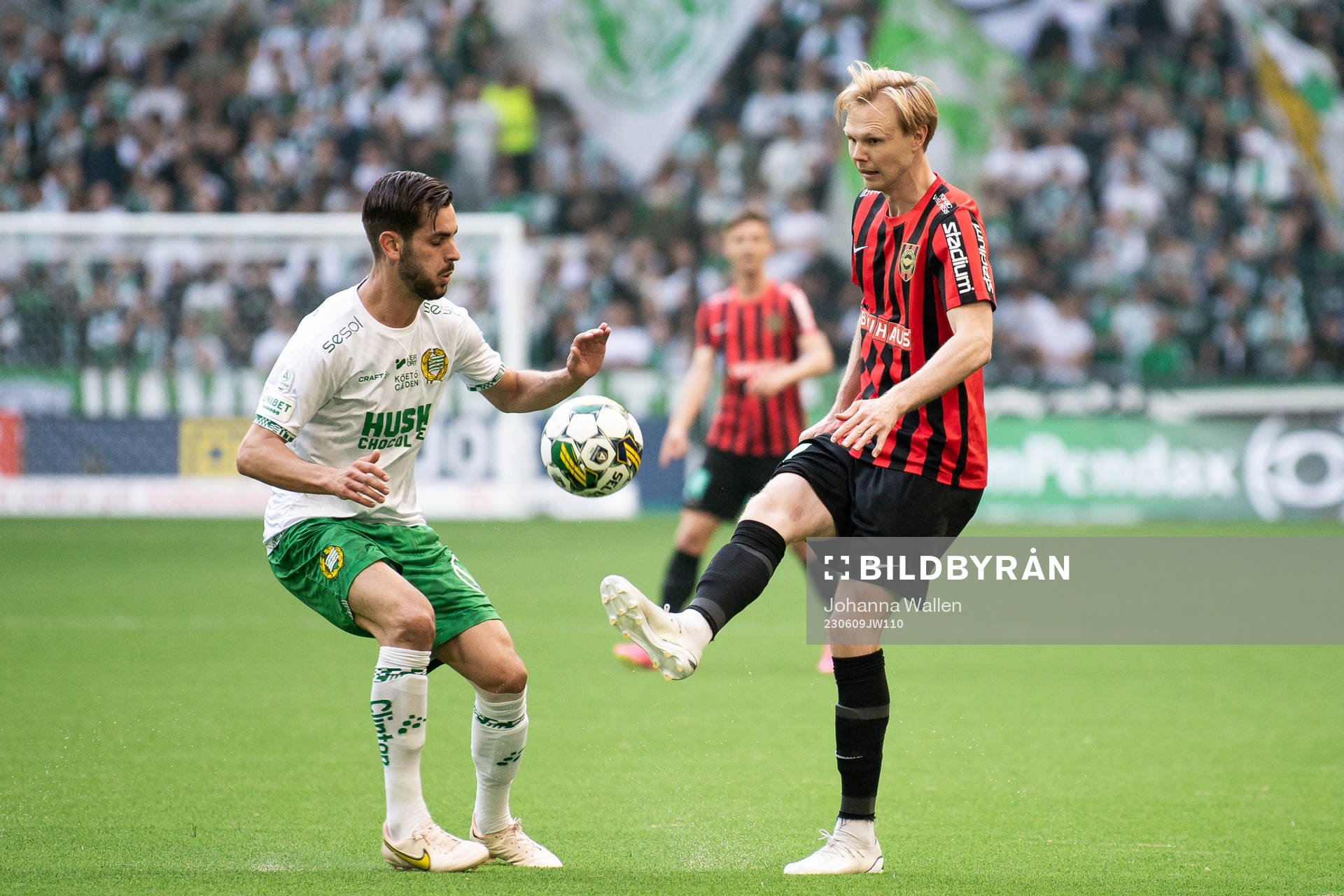 Hammarbys Adi Nalic och Brommapojkarnas Tim Waker