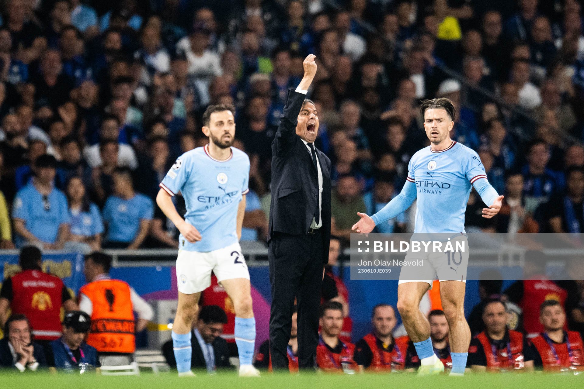 Head coach Simone Inzaghi of Inter reacts