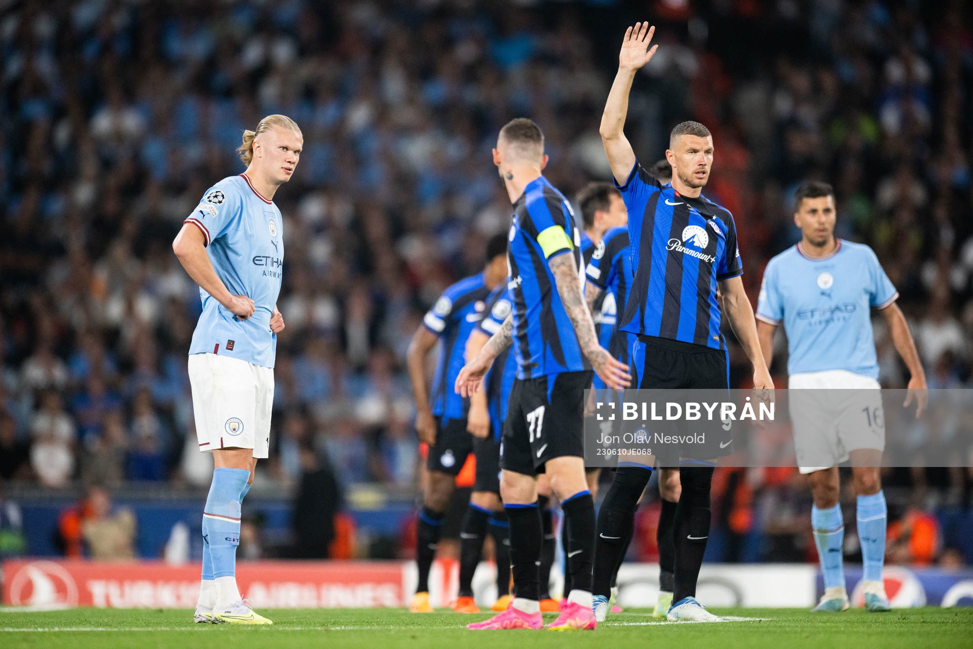 Erling Braut Haaland of Manchester City and Edin Dzeko of