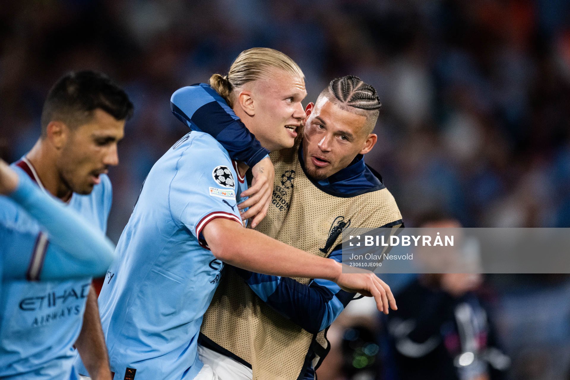 Erling Braut Haaland and Kalvin Phillips of Manchester City