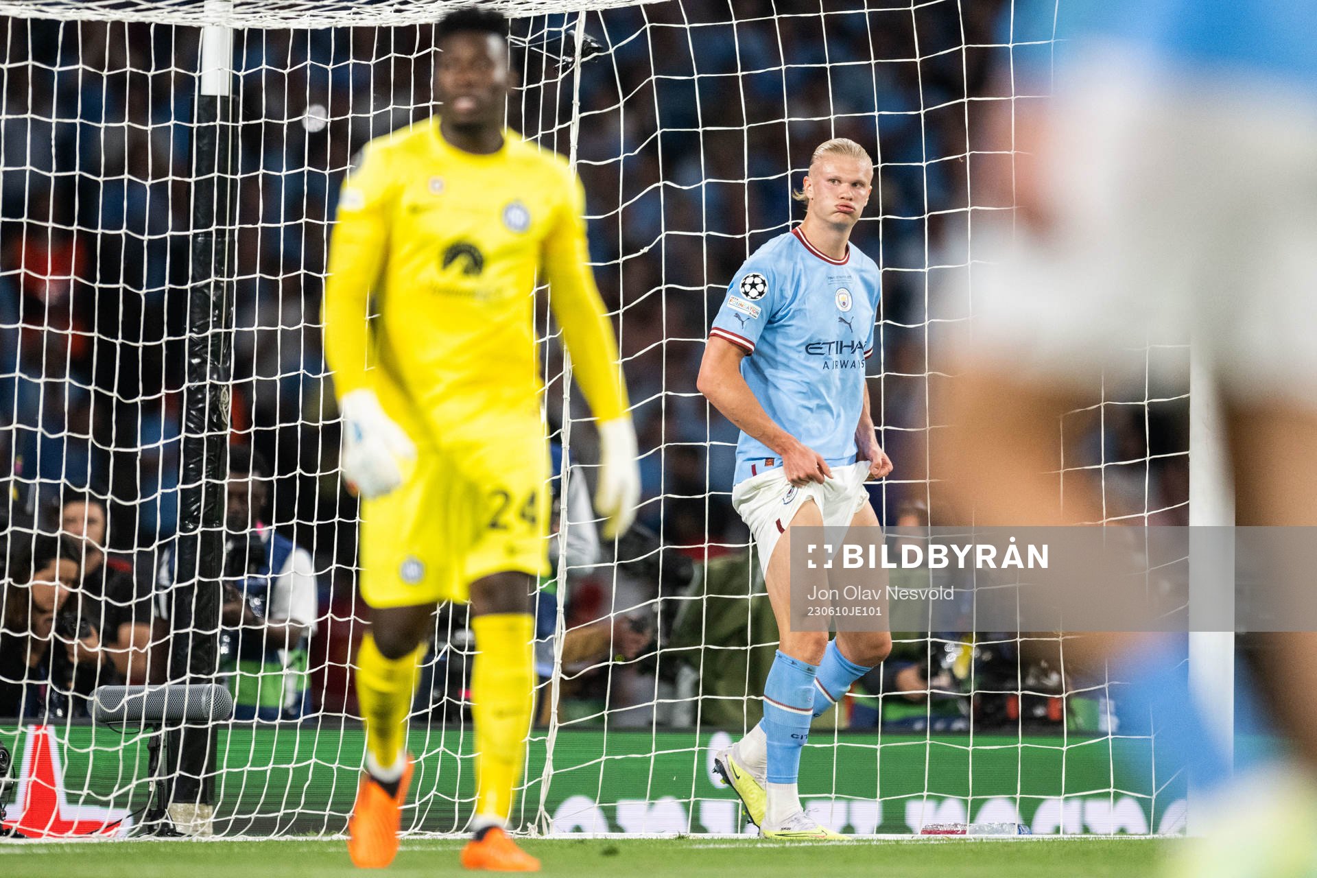 Erling Braut Haaland of Manchester City looks dejected