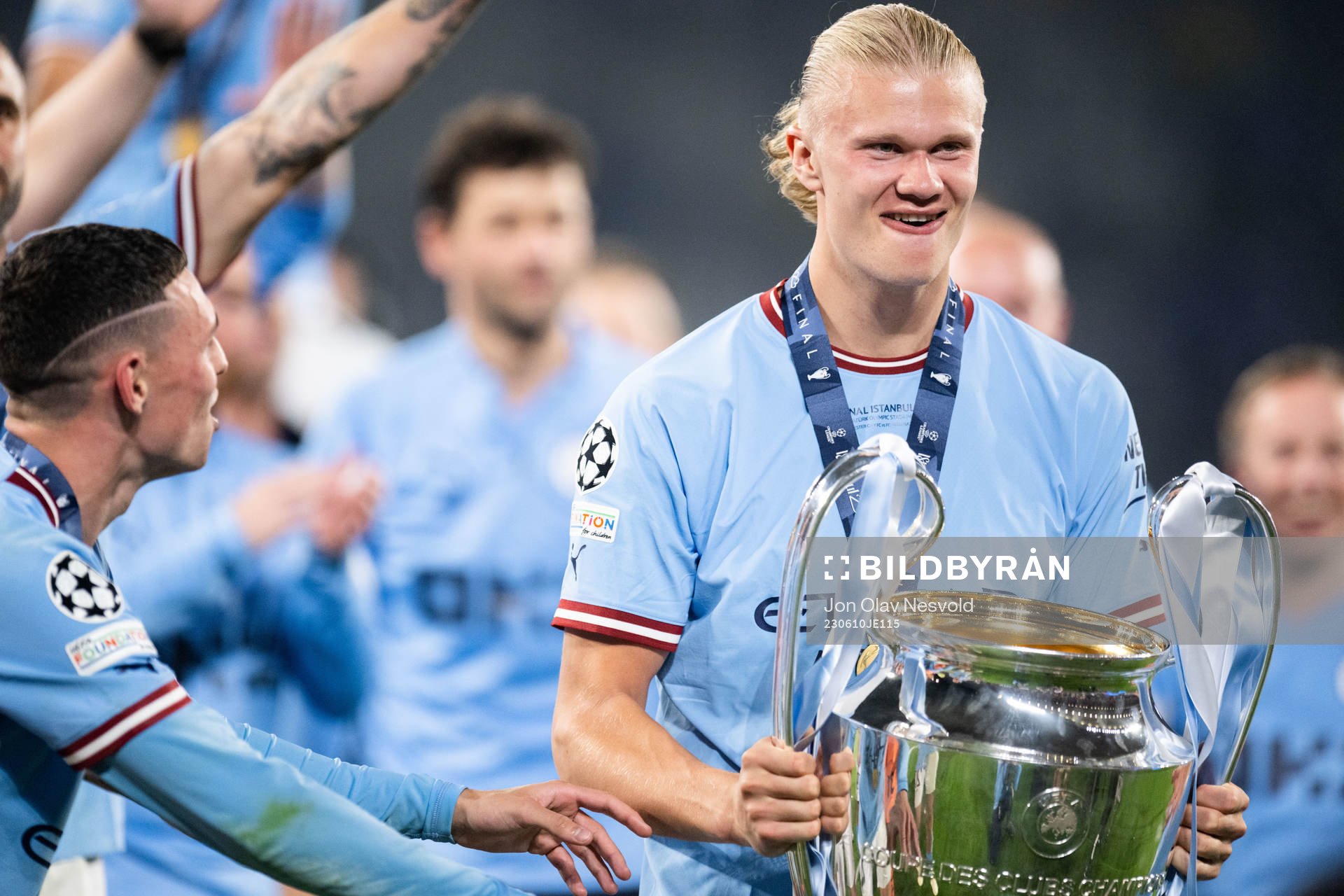Erling Braut Haaland of Manchester City celebrates with the