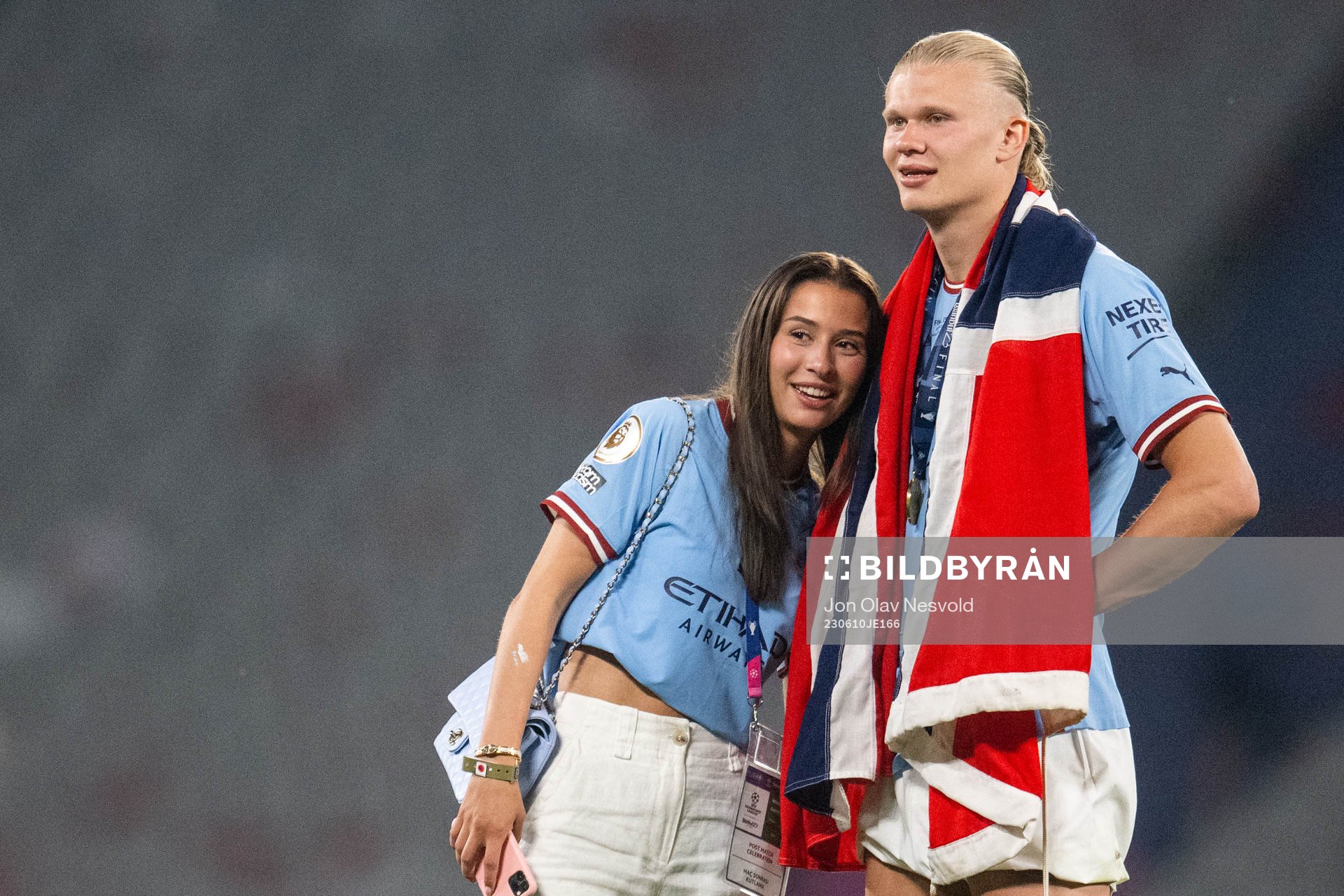 Erling Braut Haaland of Manchester City and Isabel Haugseng