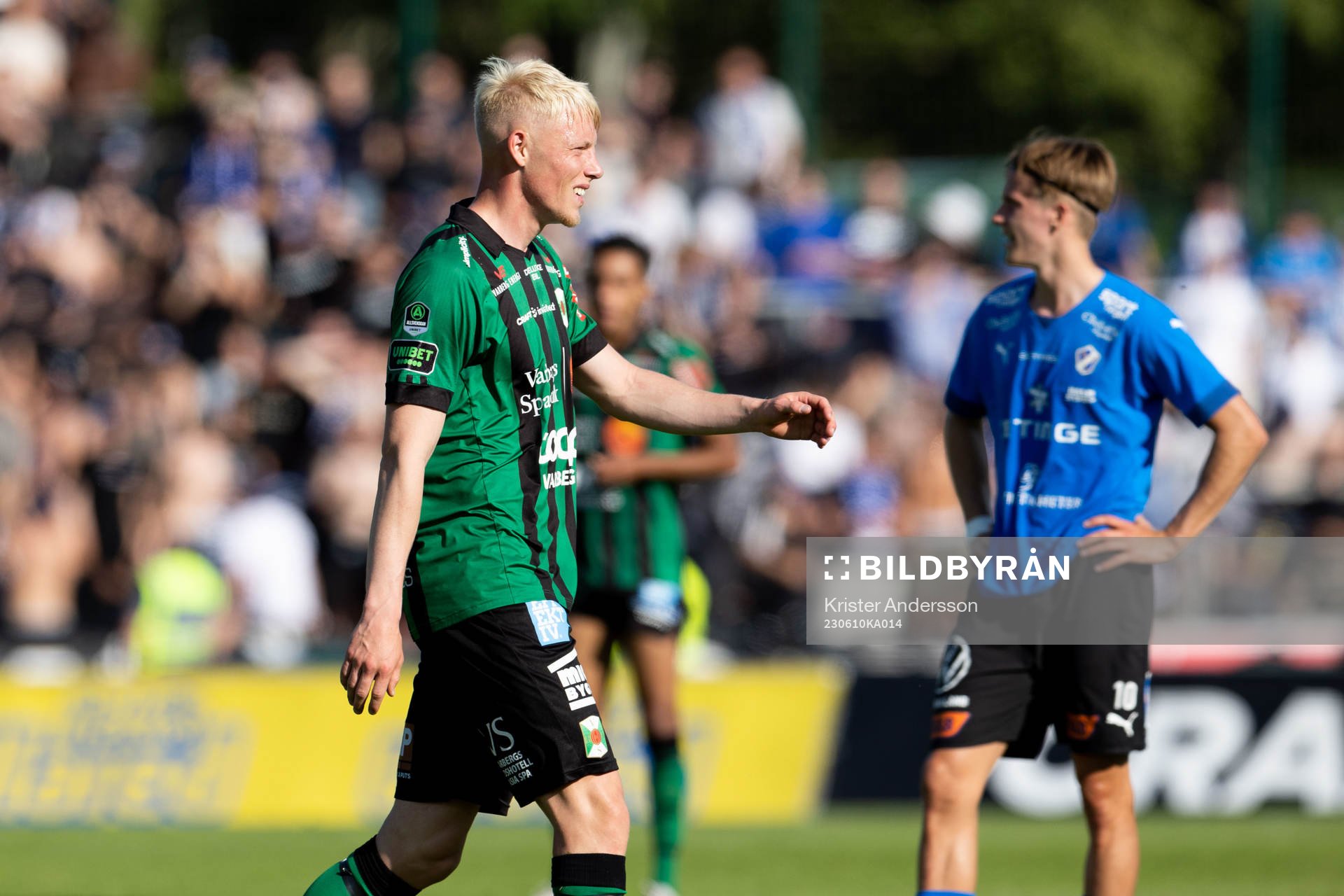 Varbergs Vilmer Rönnberg lämnar planen skadad