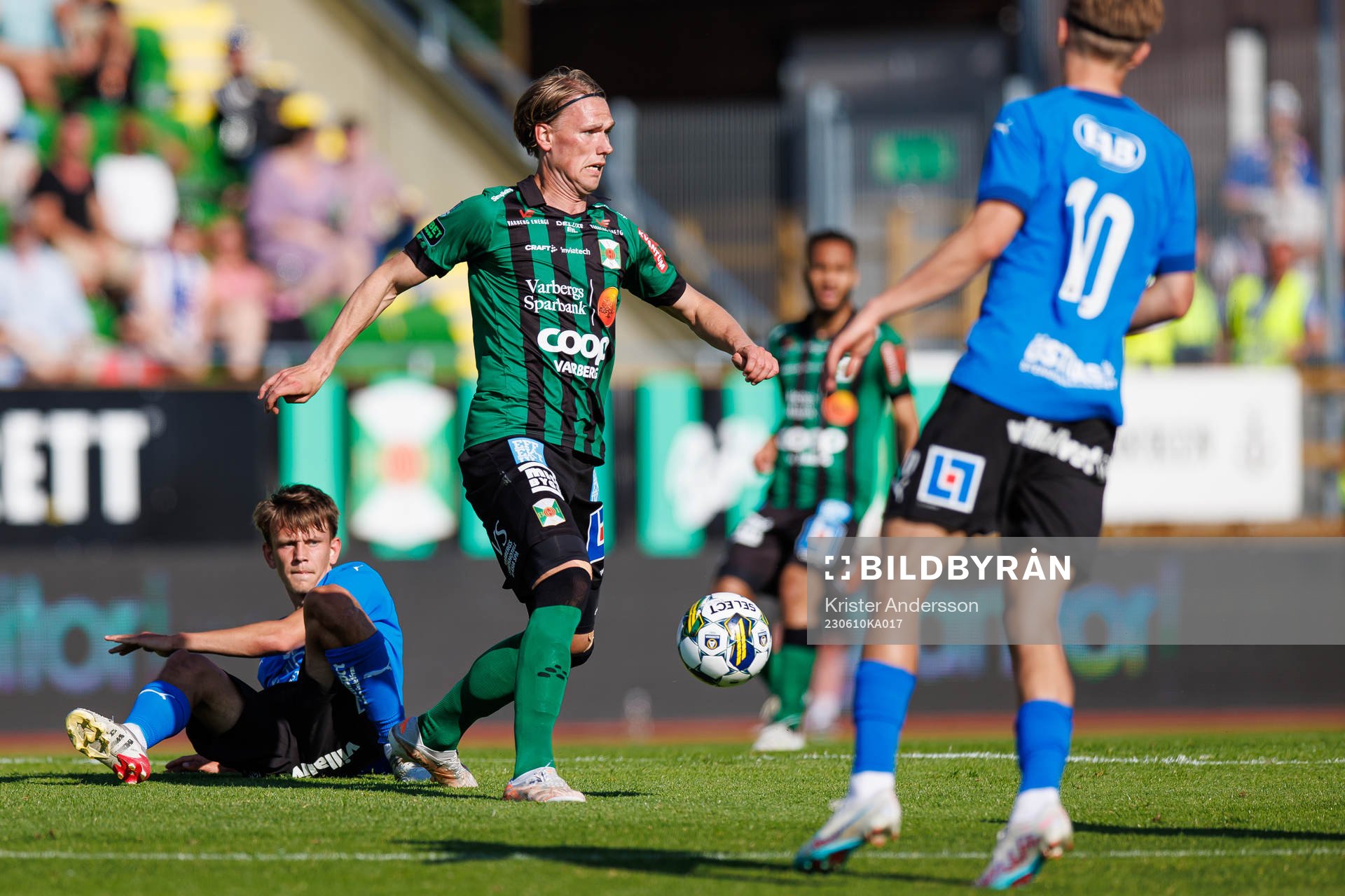 Halmstads Kazper Karlsson och Varbergs Hampus Zackrisson