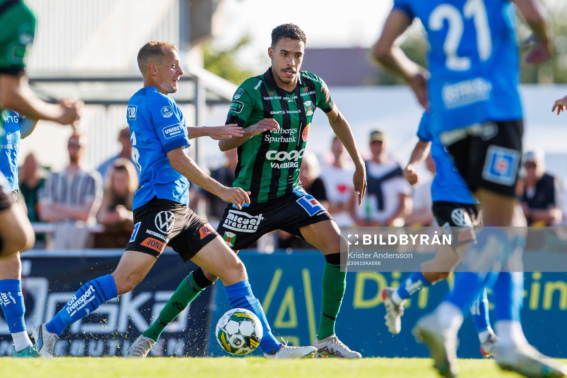 Halmstads Joel Allansson och Varbergs Eliton Pardinho