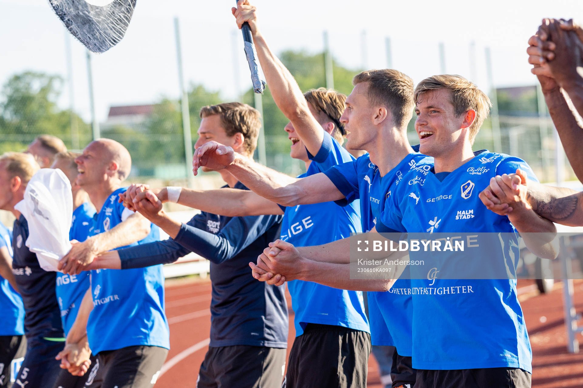 Halmstads spelare jublar