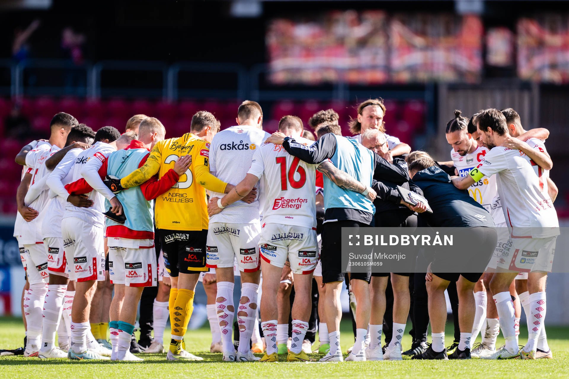 Degerfors spelare deppar