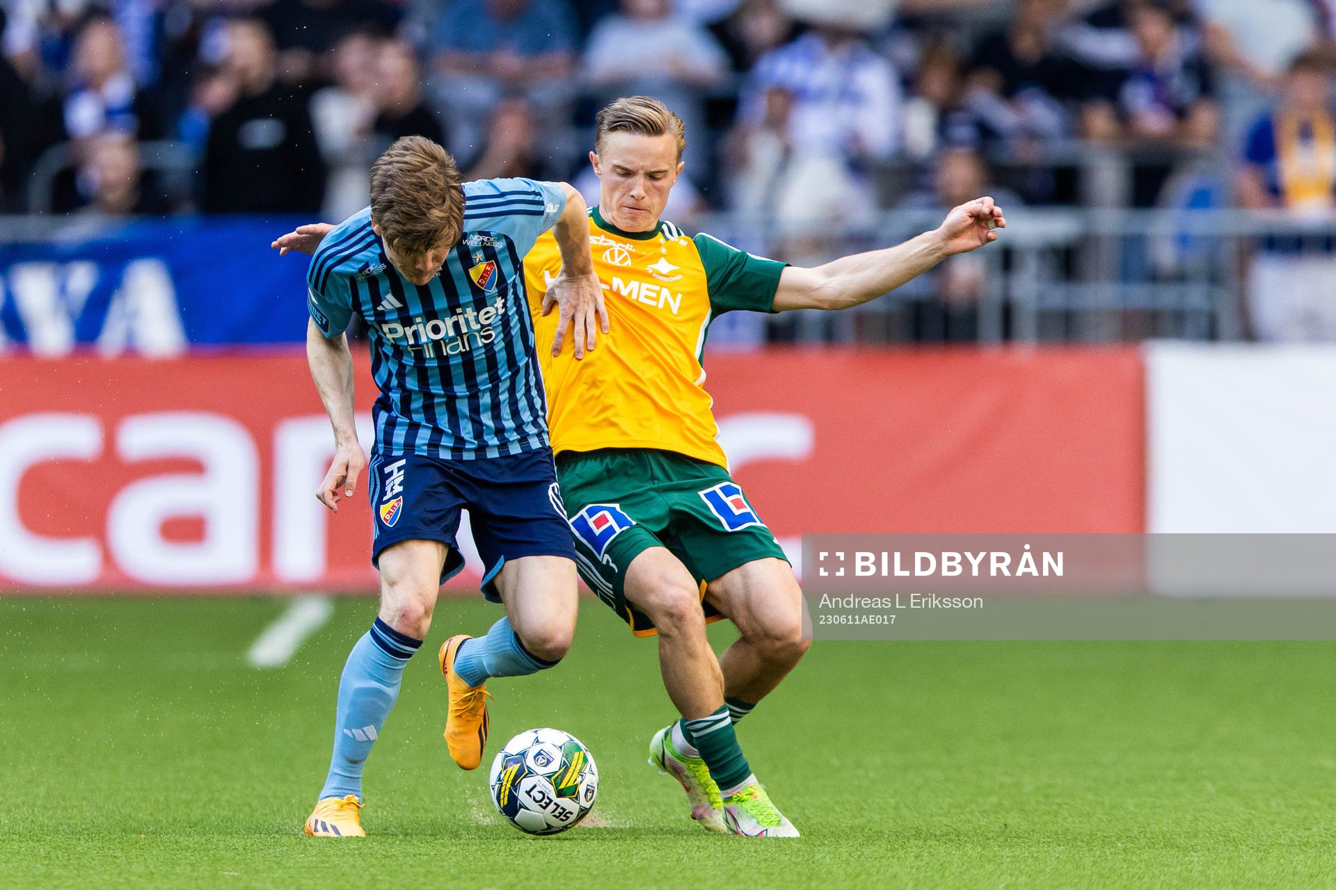 Djurgårdens Oliver Berg och IFK Norrköpings Jacob Ortmark